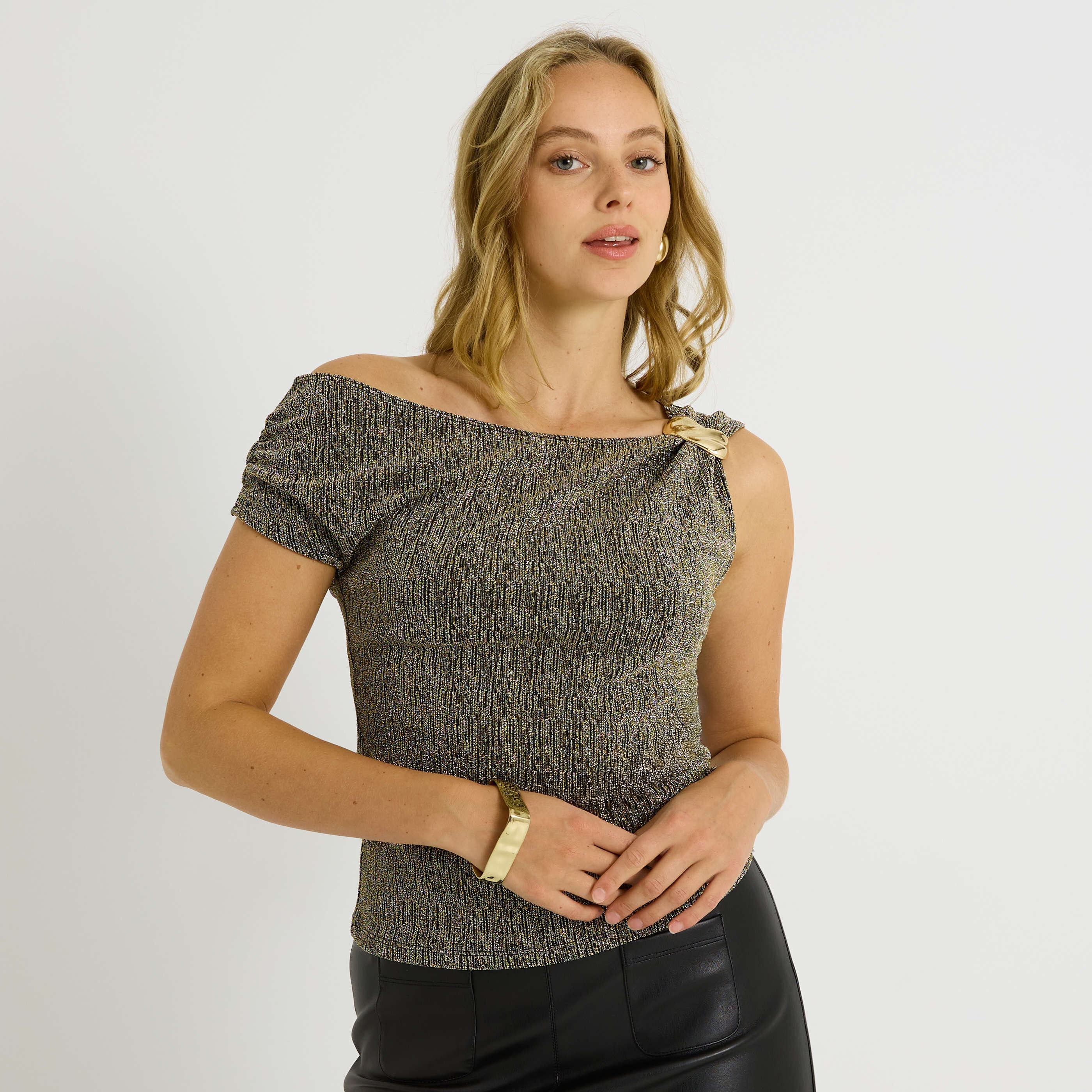 T-shirt uni asym&eacute;trique femme