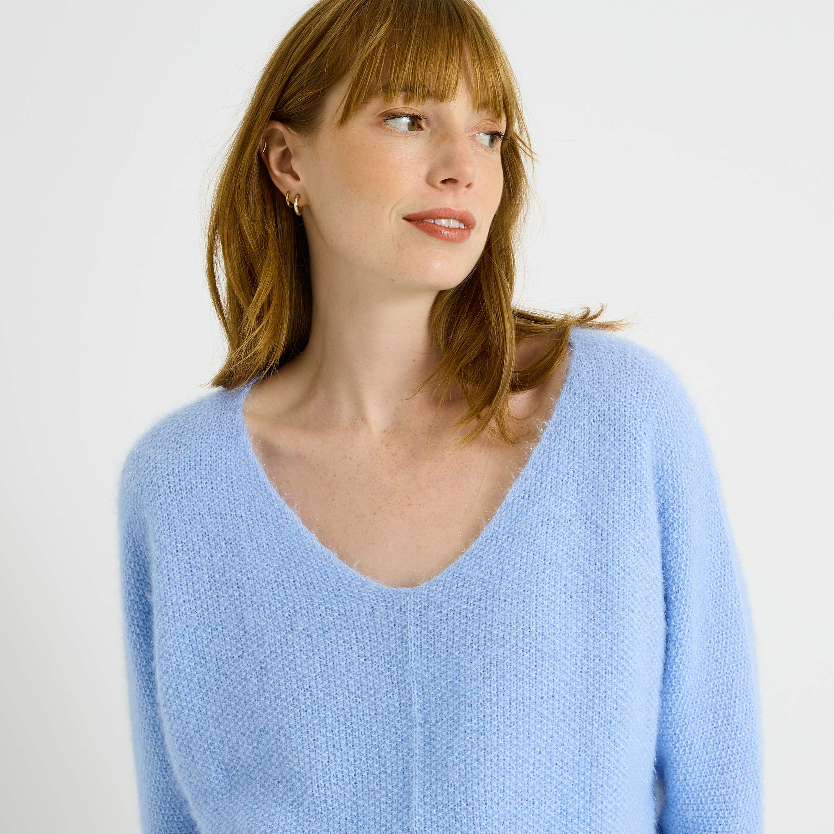 Pull fluffy col V femme