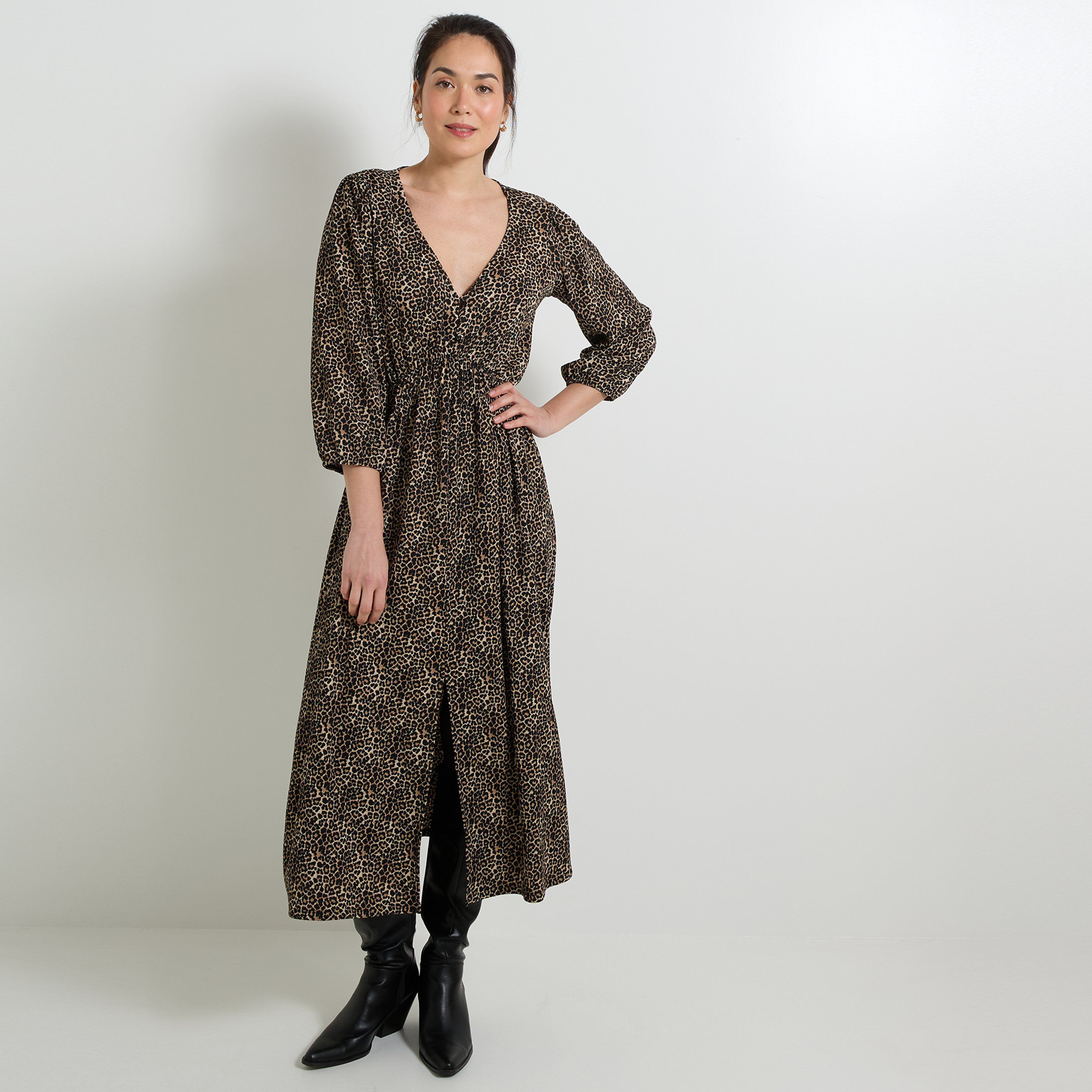 Robe longue imprim&eacute;e col V