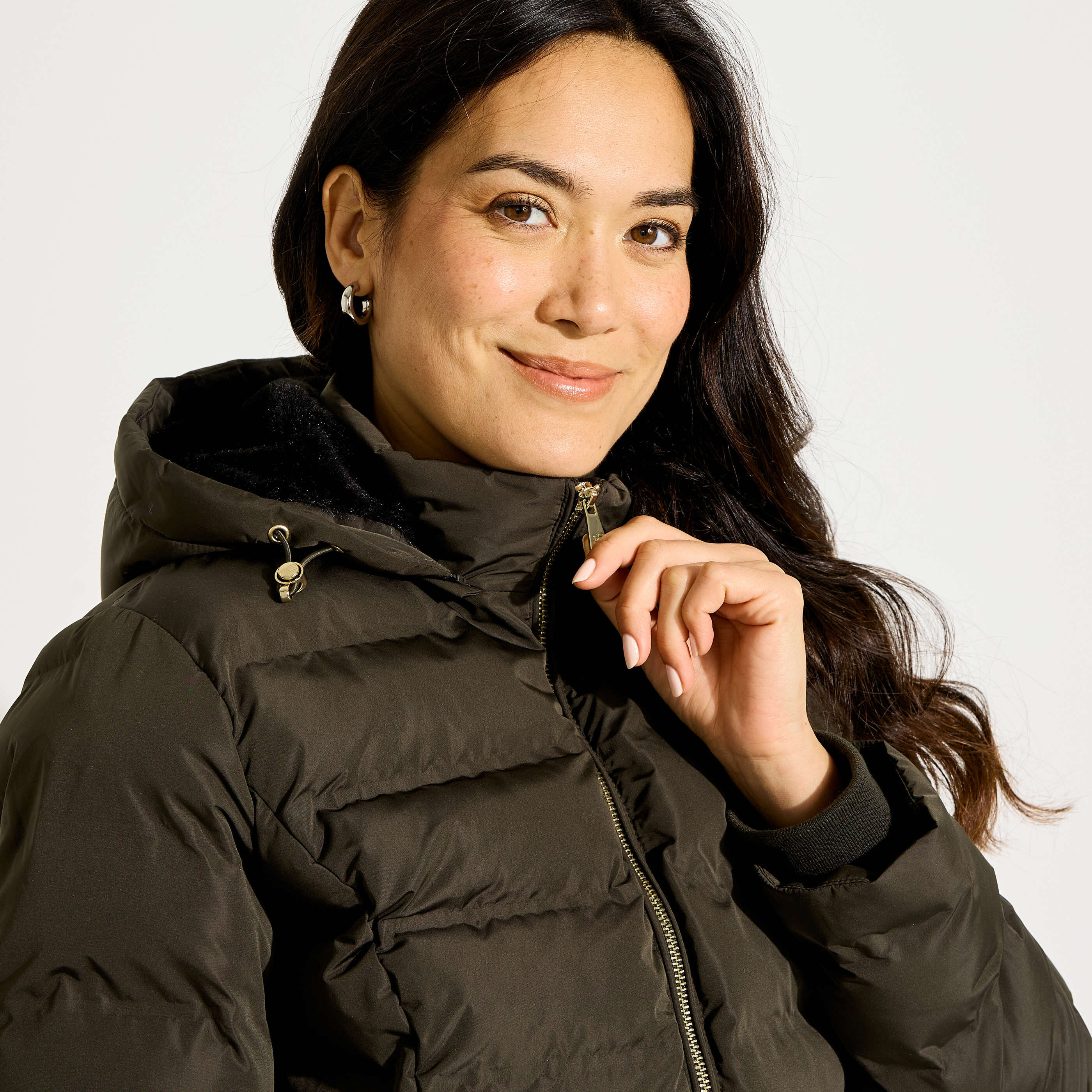 Doudoune courte &agrave; capuche femme