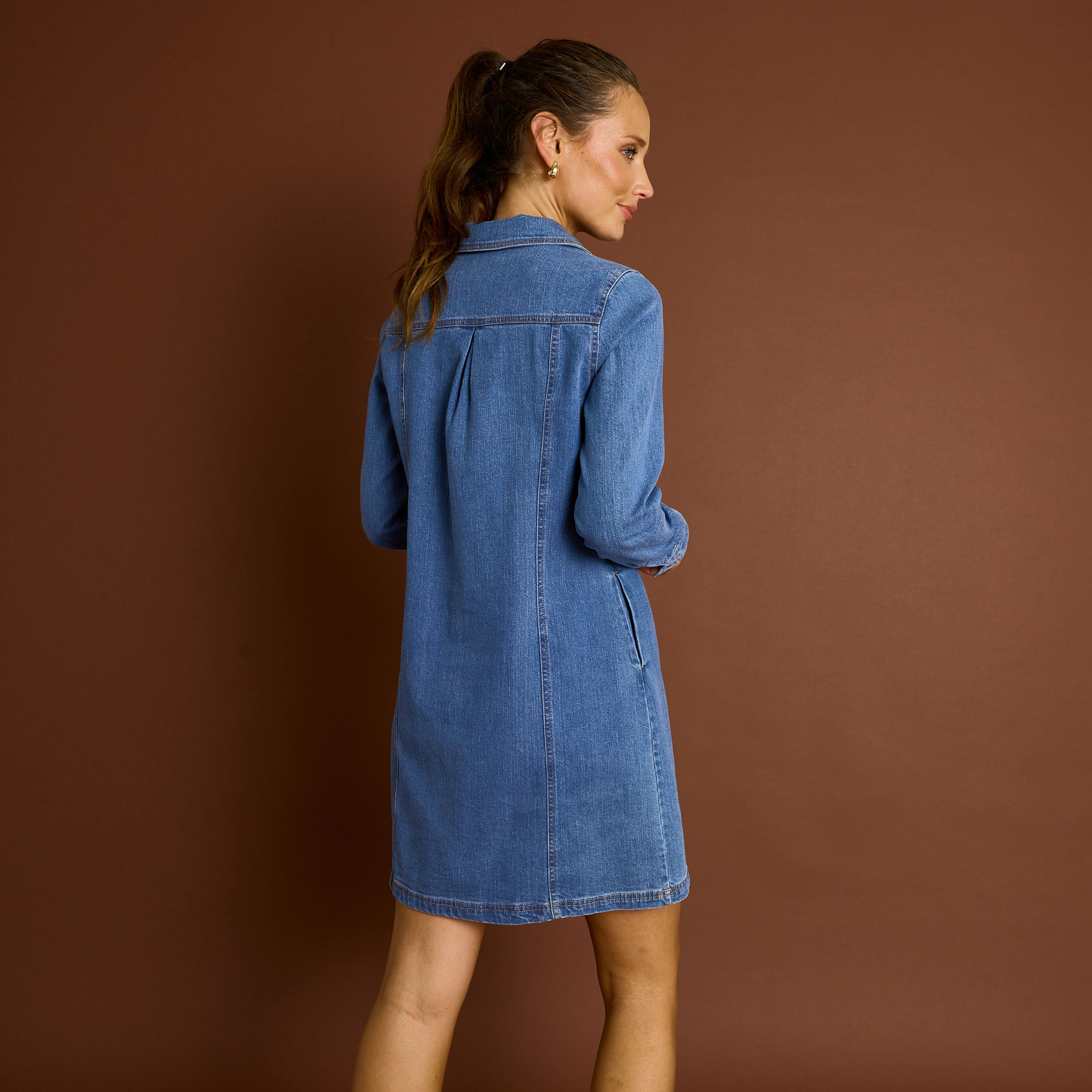 Robe courte en jean manches longues 