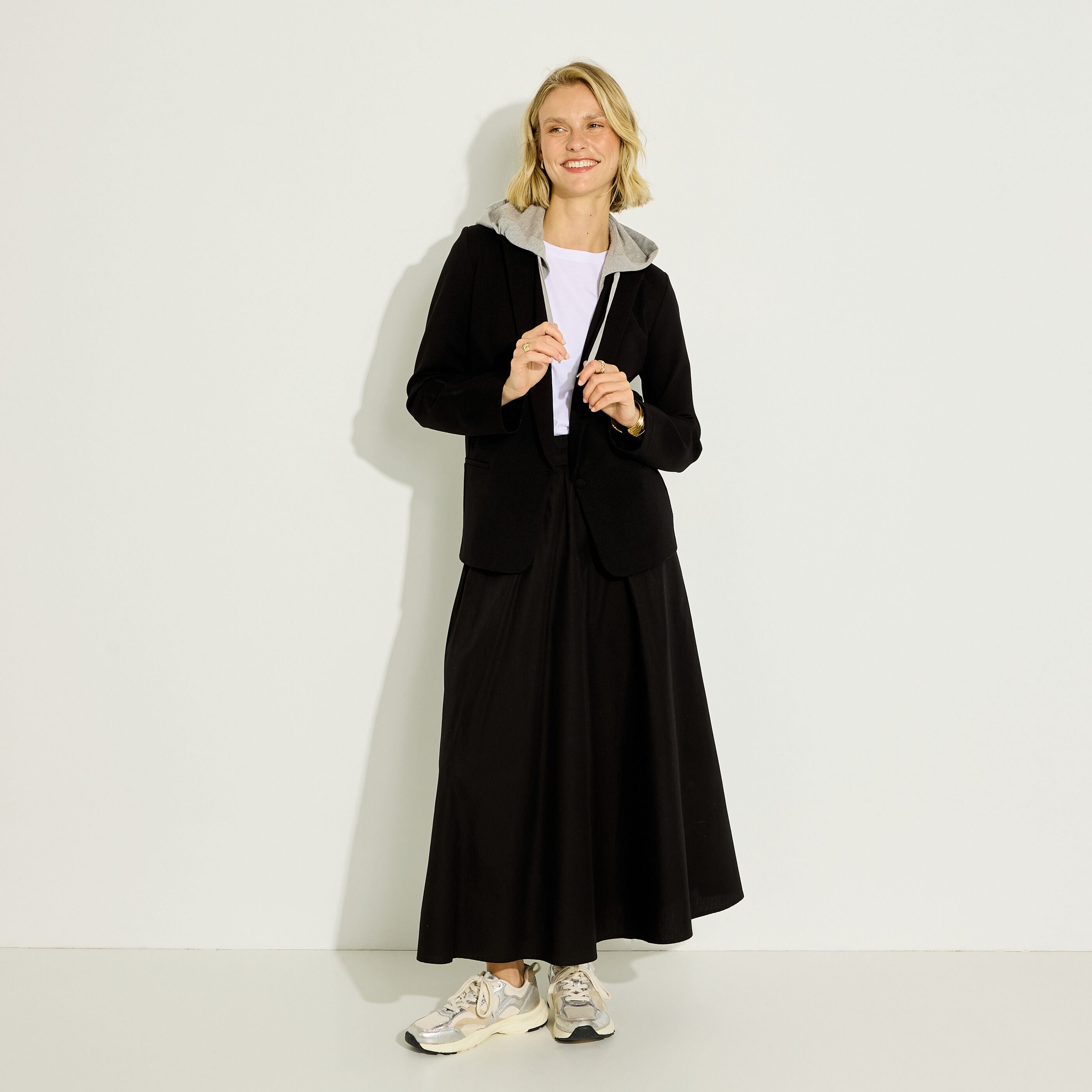 Blazer en maille &agrave; capuche femme