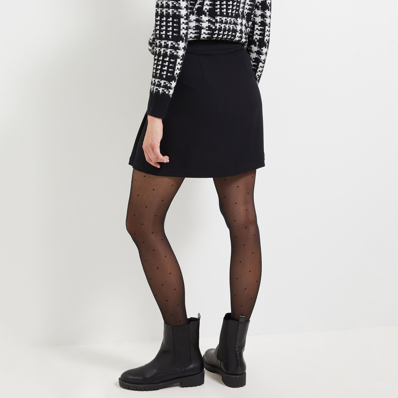 Jupe courte noire plissée femme