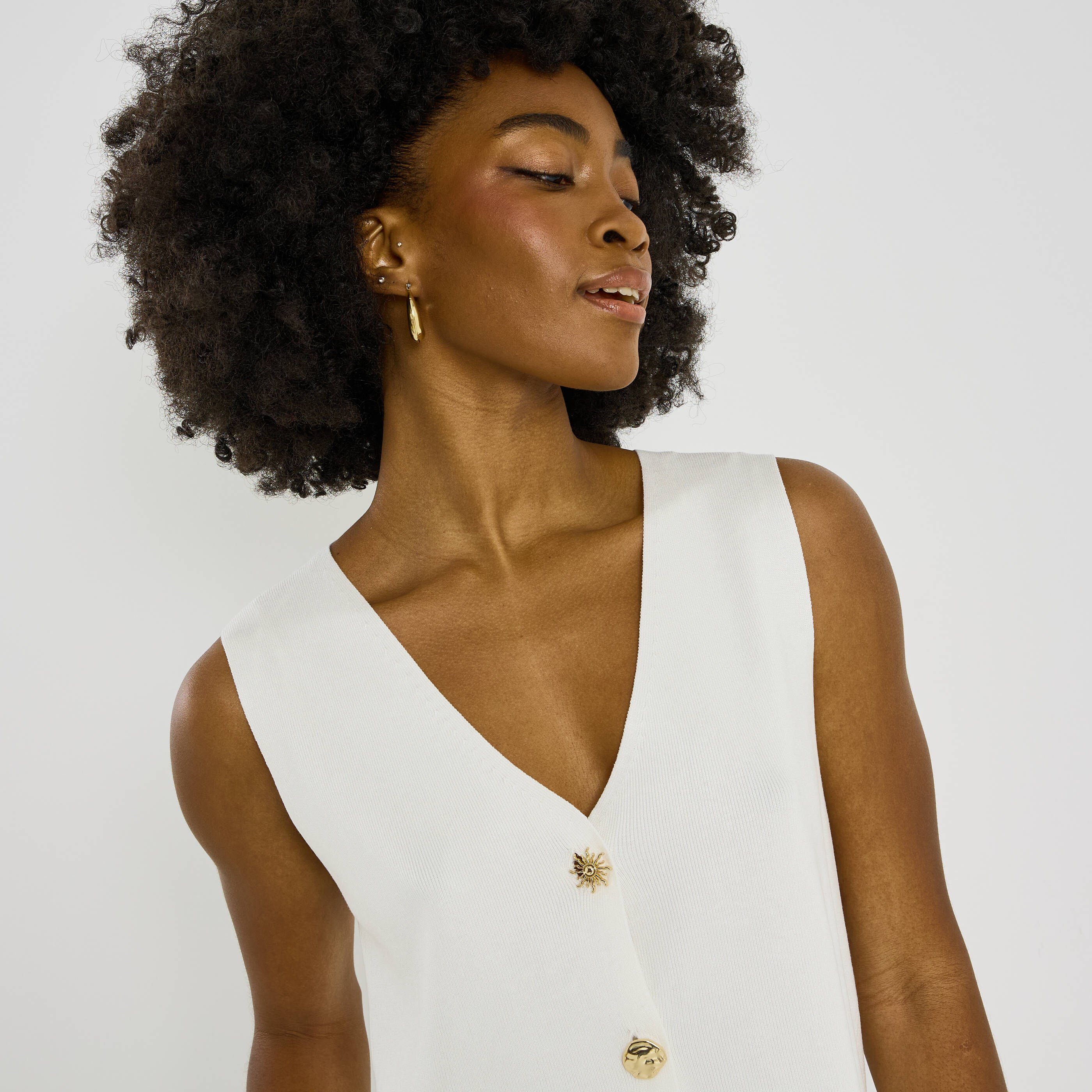 Gilet sans manches boutonn&eacute; femme