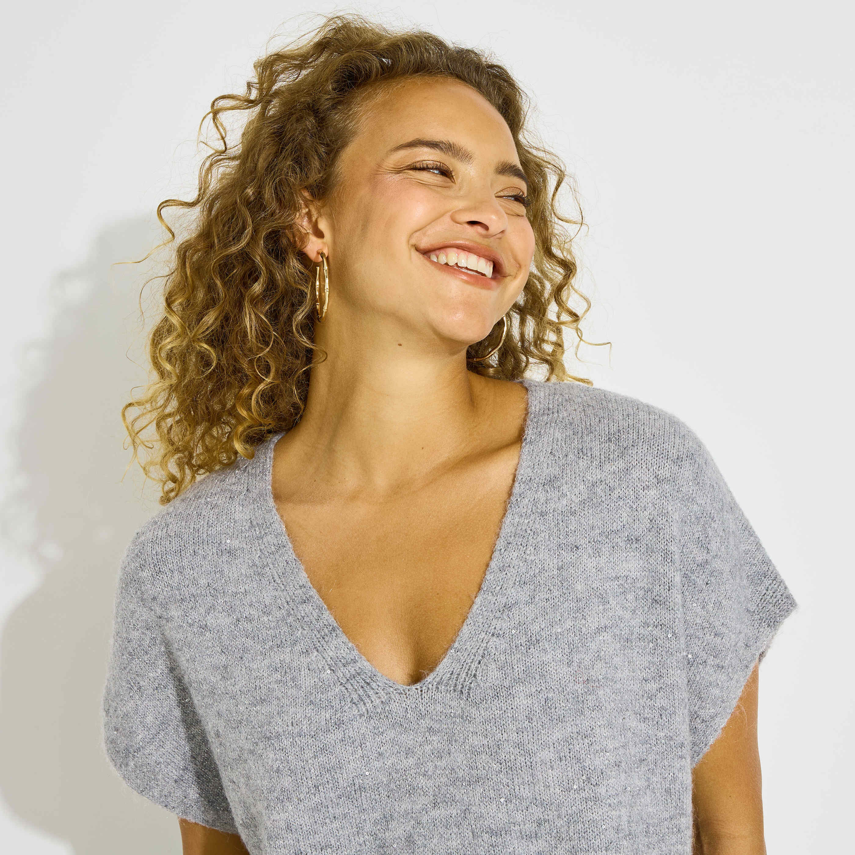 Pull sans manches col V femme