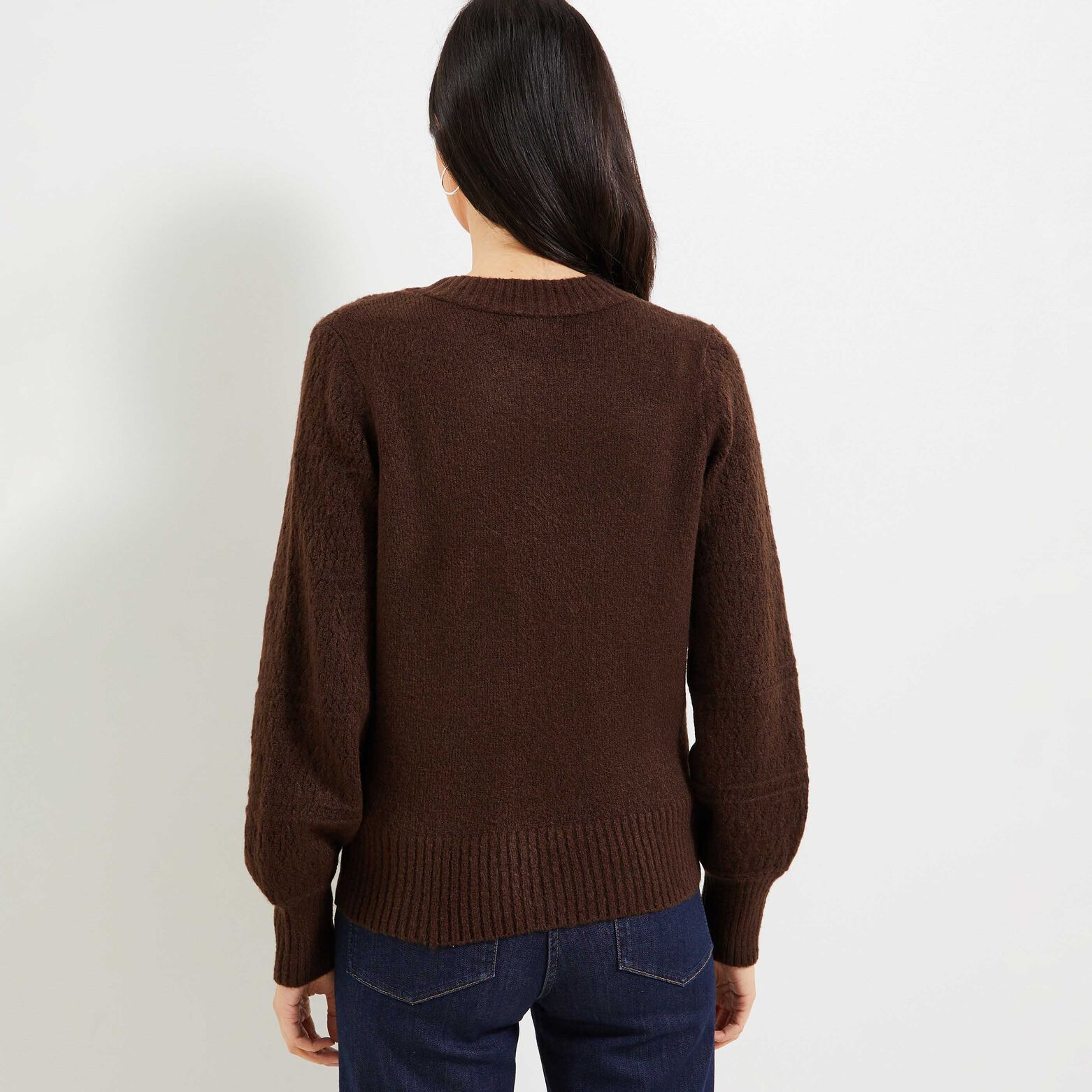 Gilet col V ajouré femme