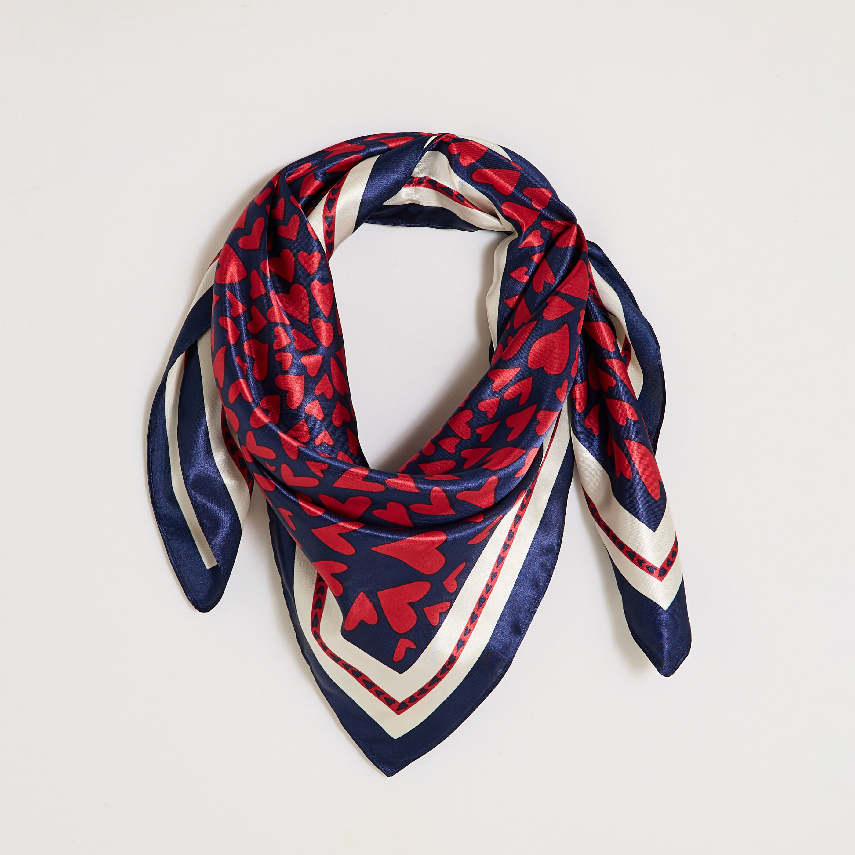Foulard carr&eacute; motif c&oelig;urs 
