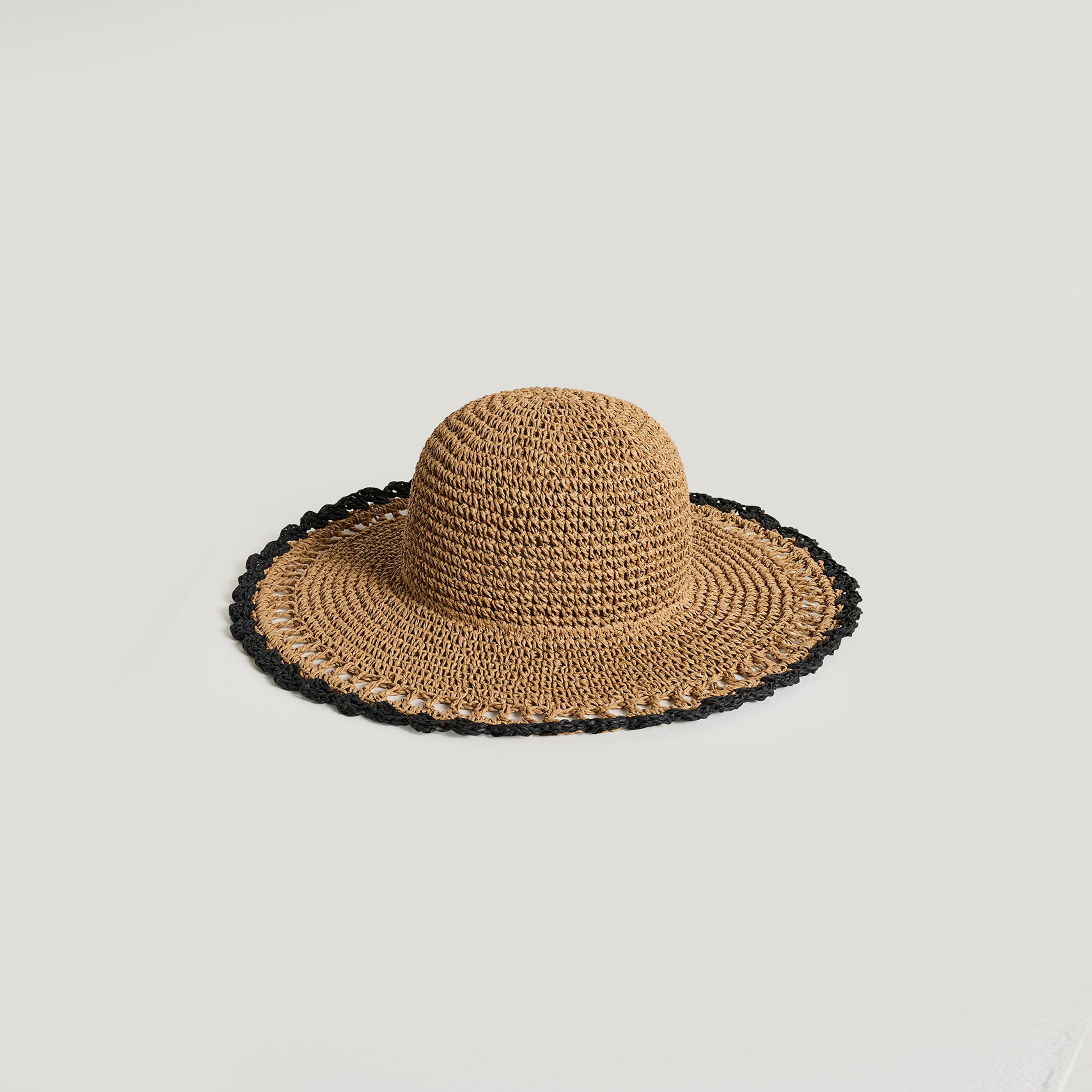 Chapeau de paille femme