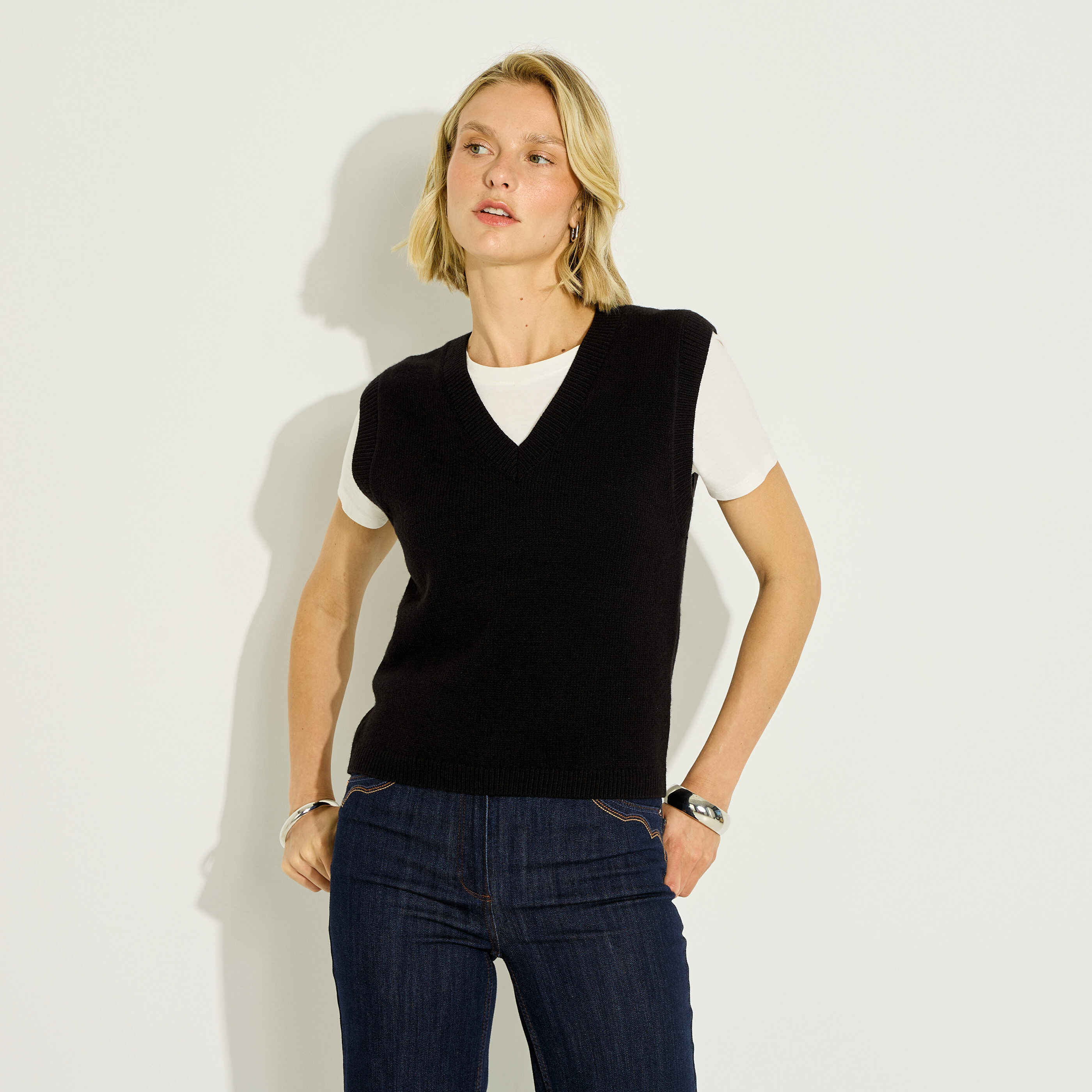 Pull sans manches col V femme