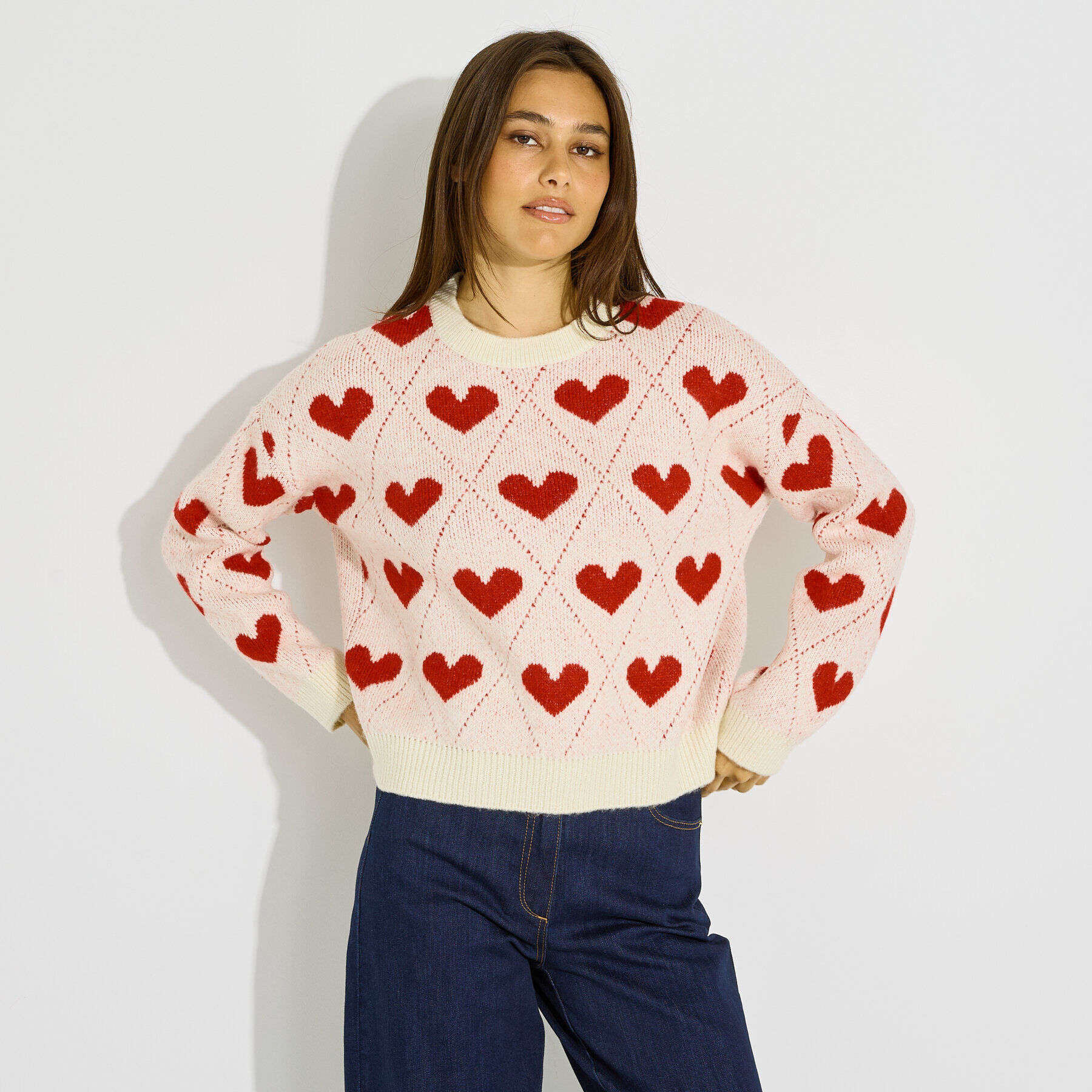 Pull col rond motif c&oelig;ur femme