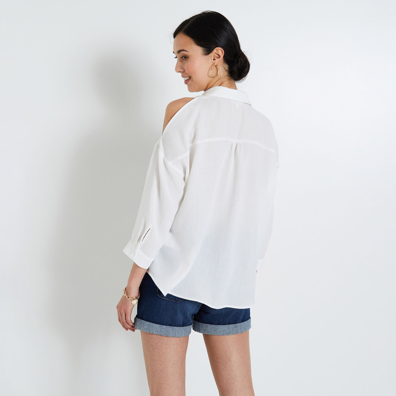 Chemise épaules ouvertes femme