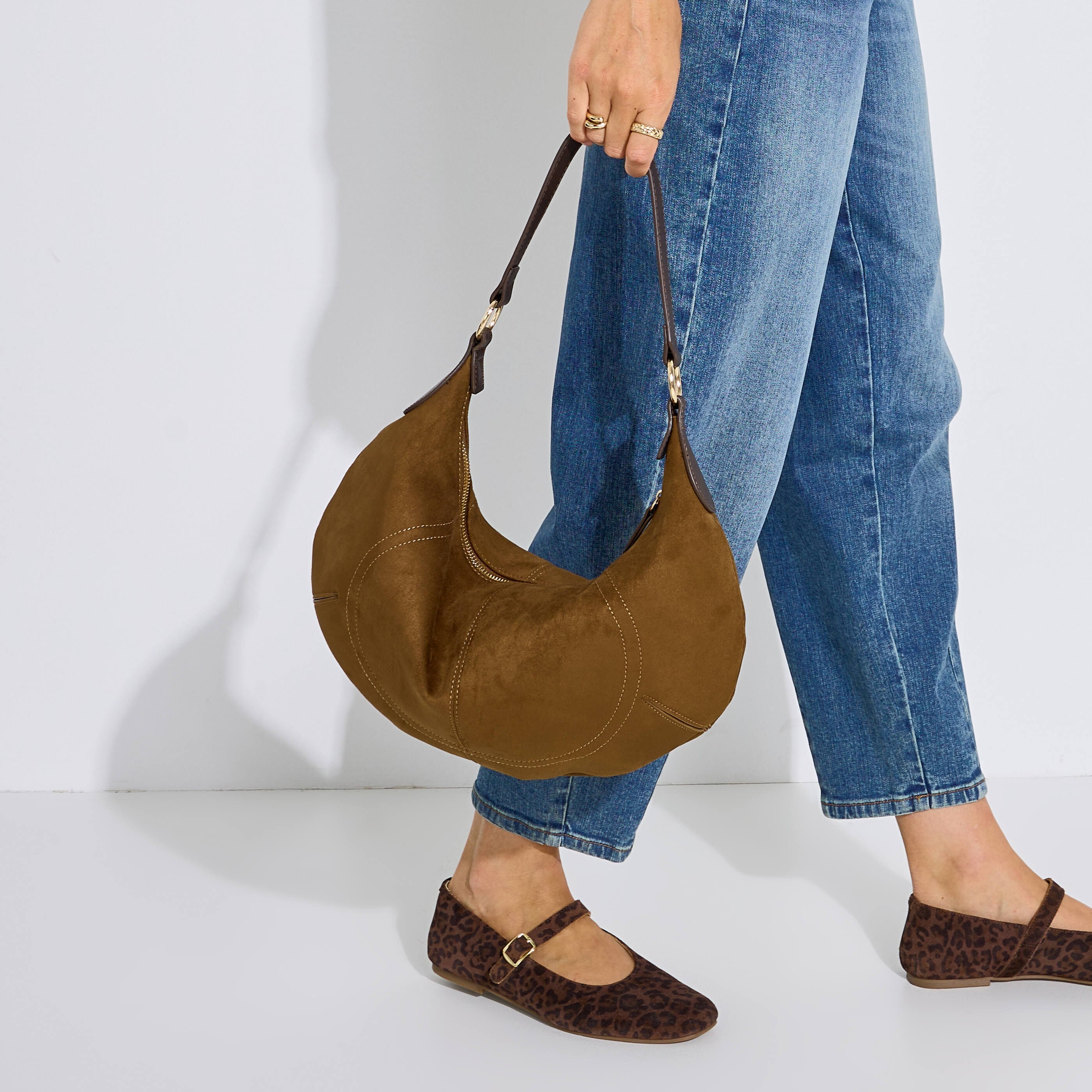 Sac forme demi lune souple femme