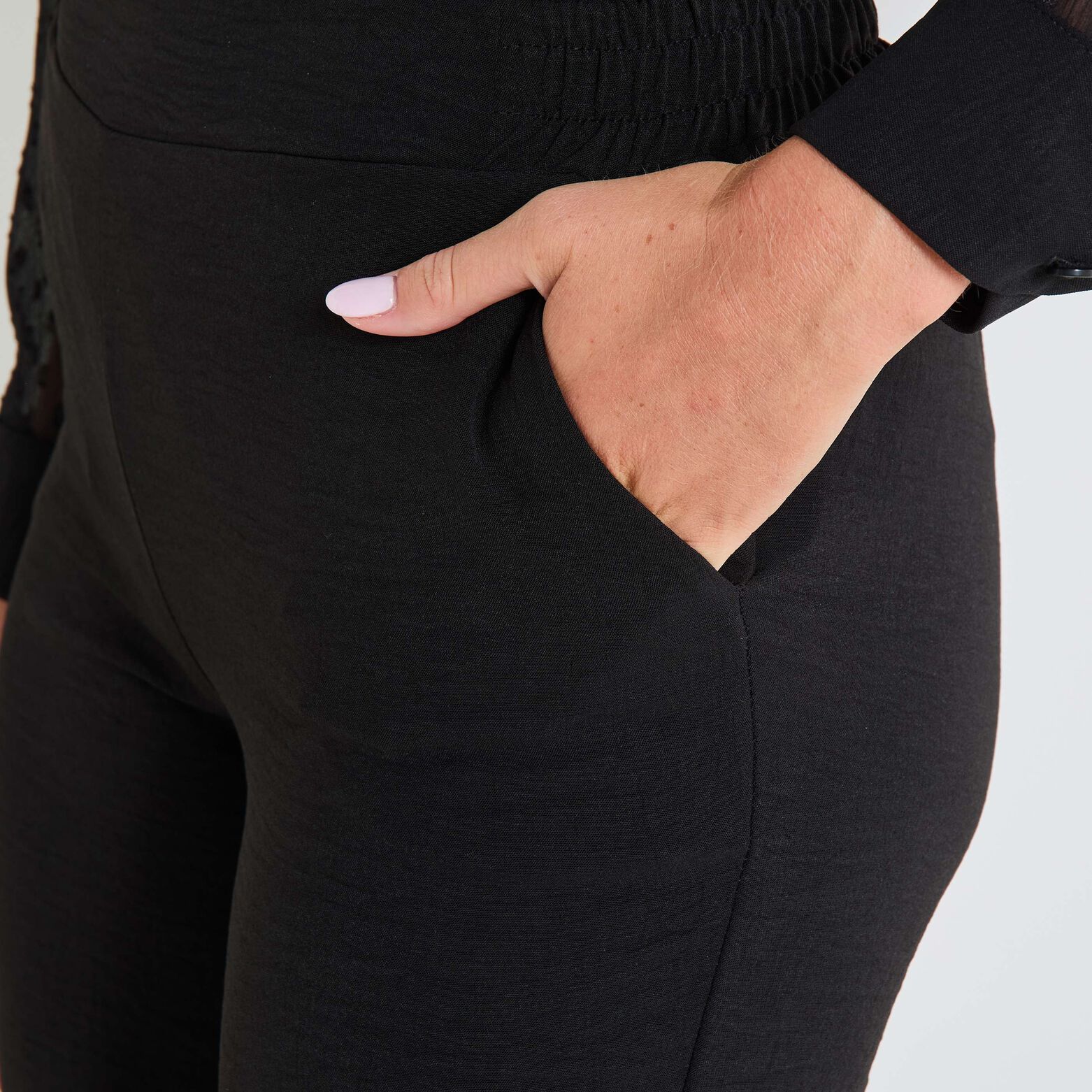 Pantalon fluide taille élastiquée femme