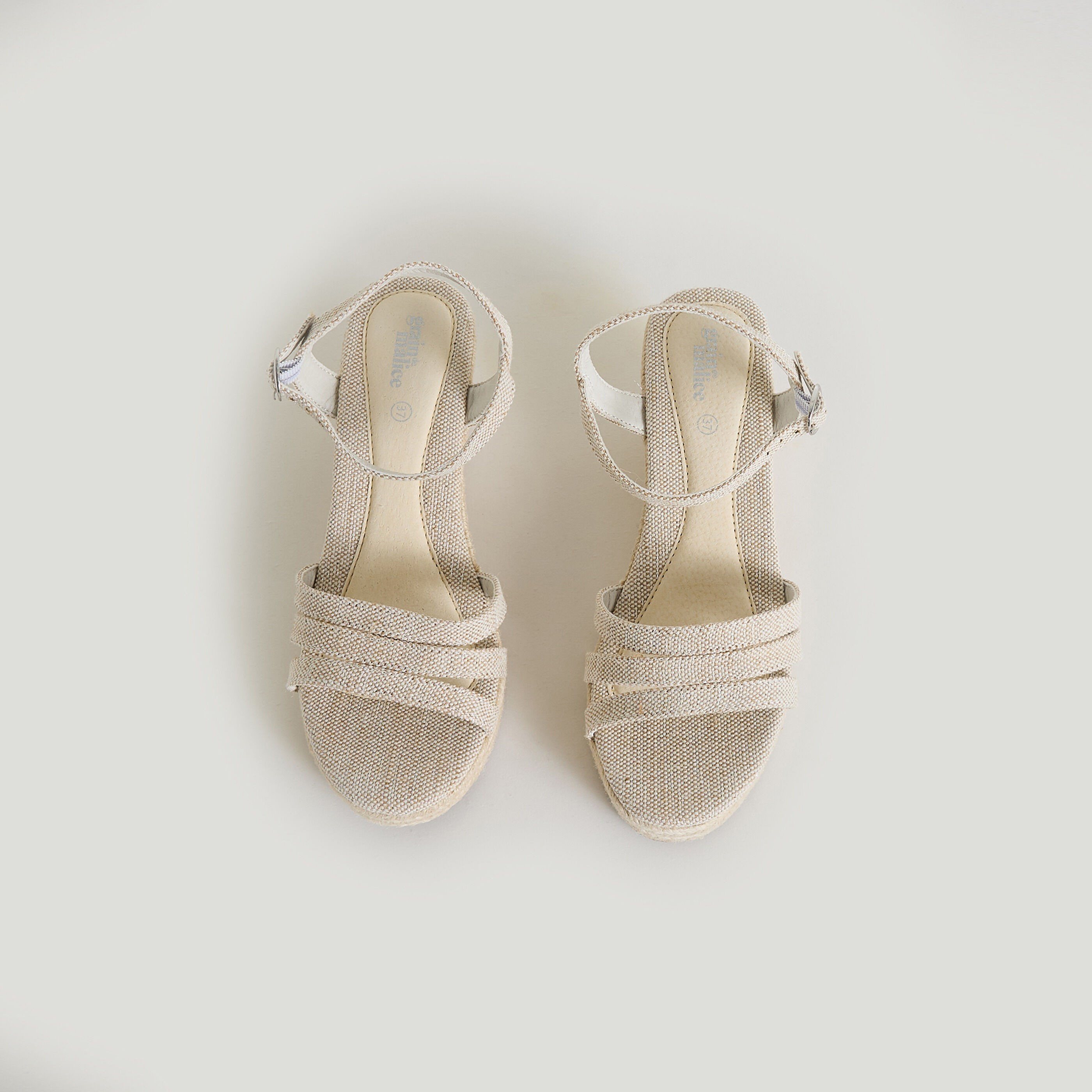 Sandales compens&eacute;es femme