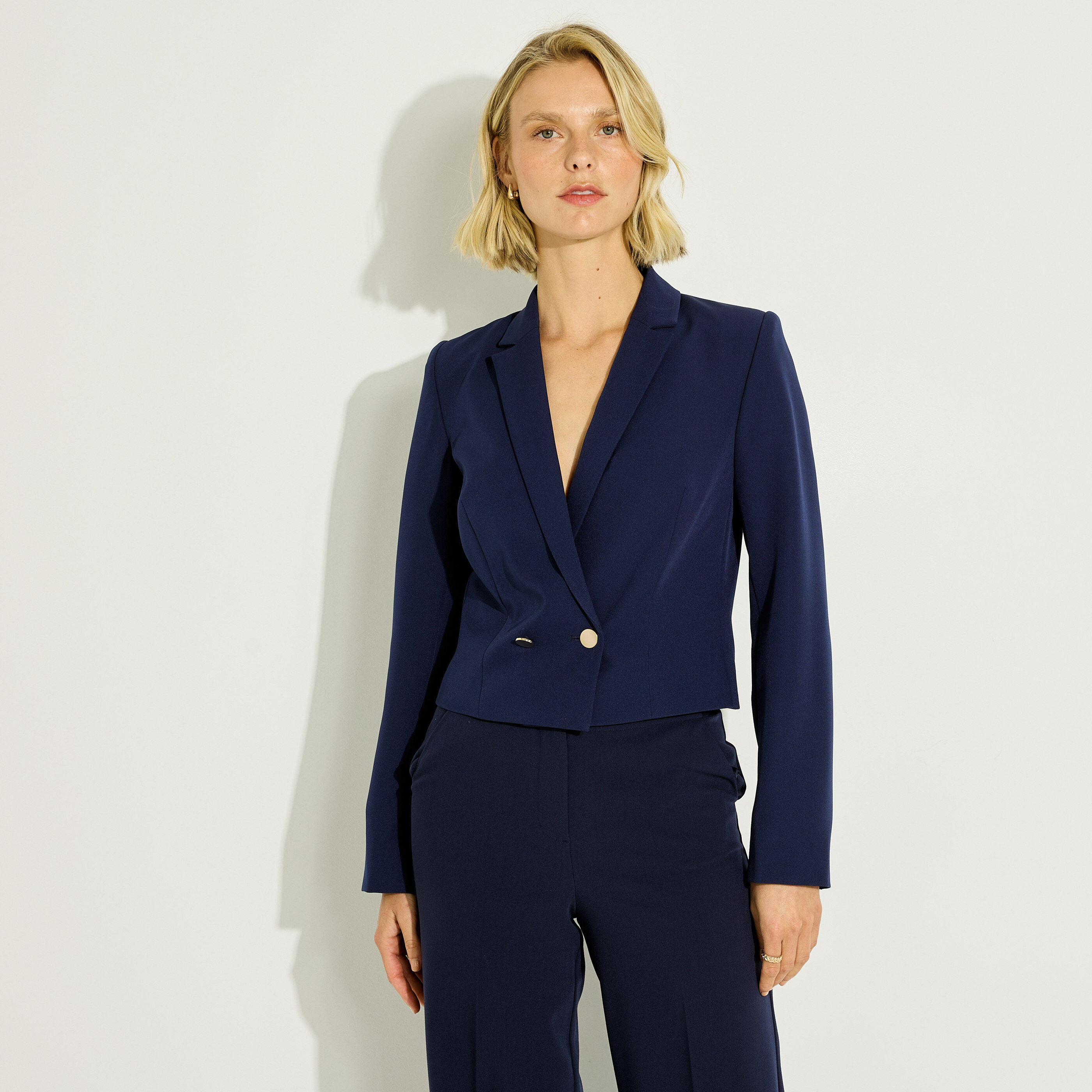 Blazer court cintr&eacute; femme
