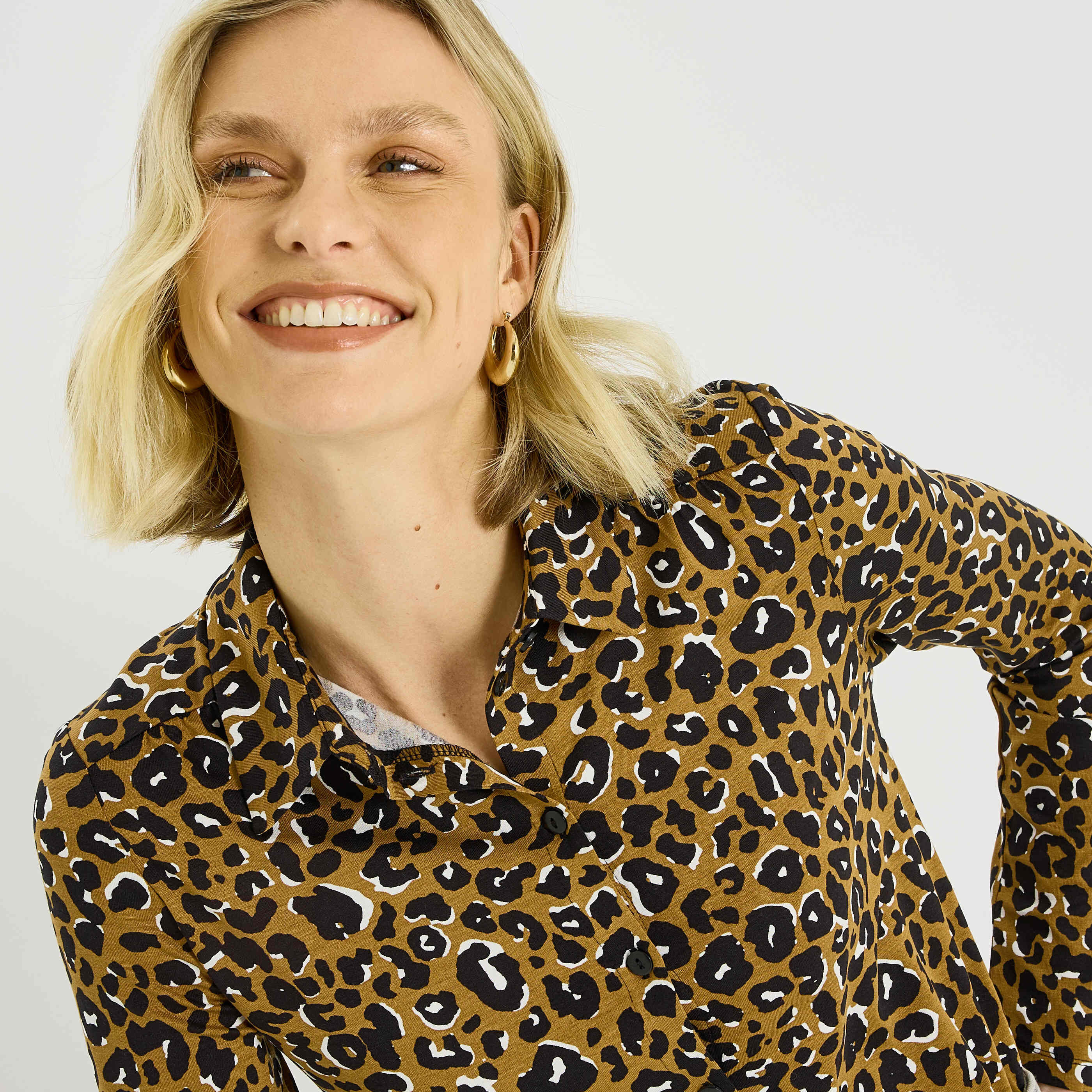 Chemise en maille imprim&eacute; l&eacute;opard femme