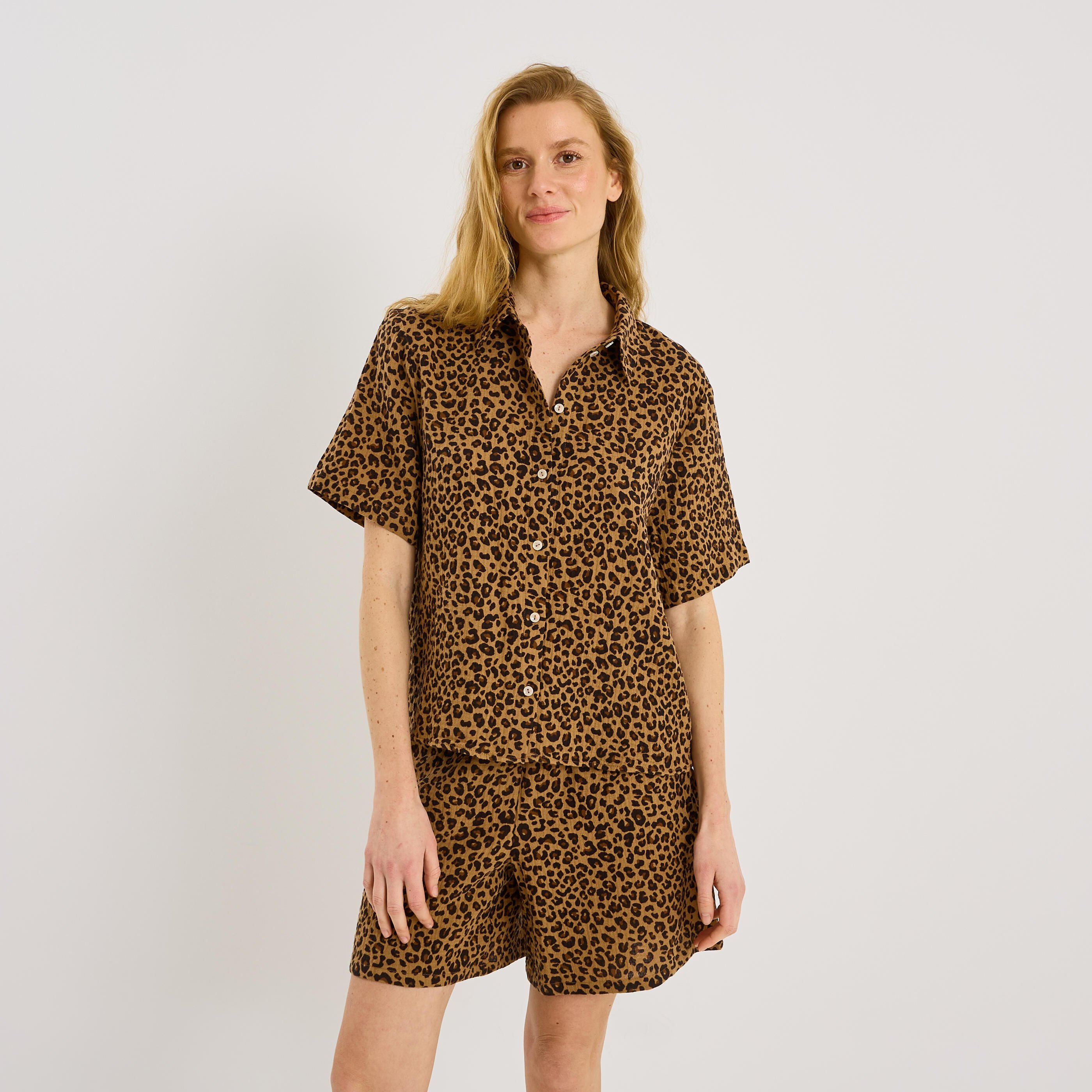 Chemisier pyjama imprim&eacute; l&eacute;opard femme