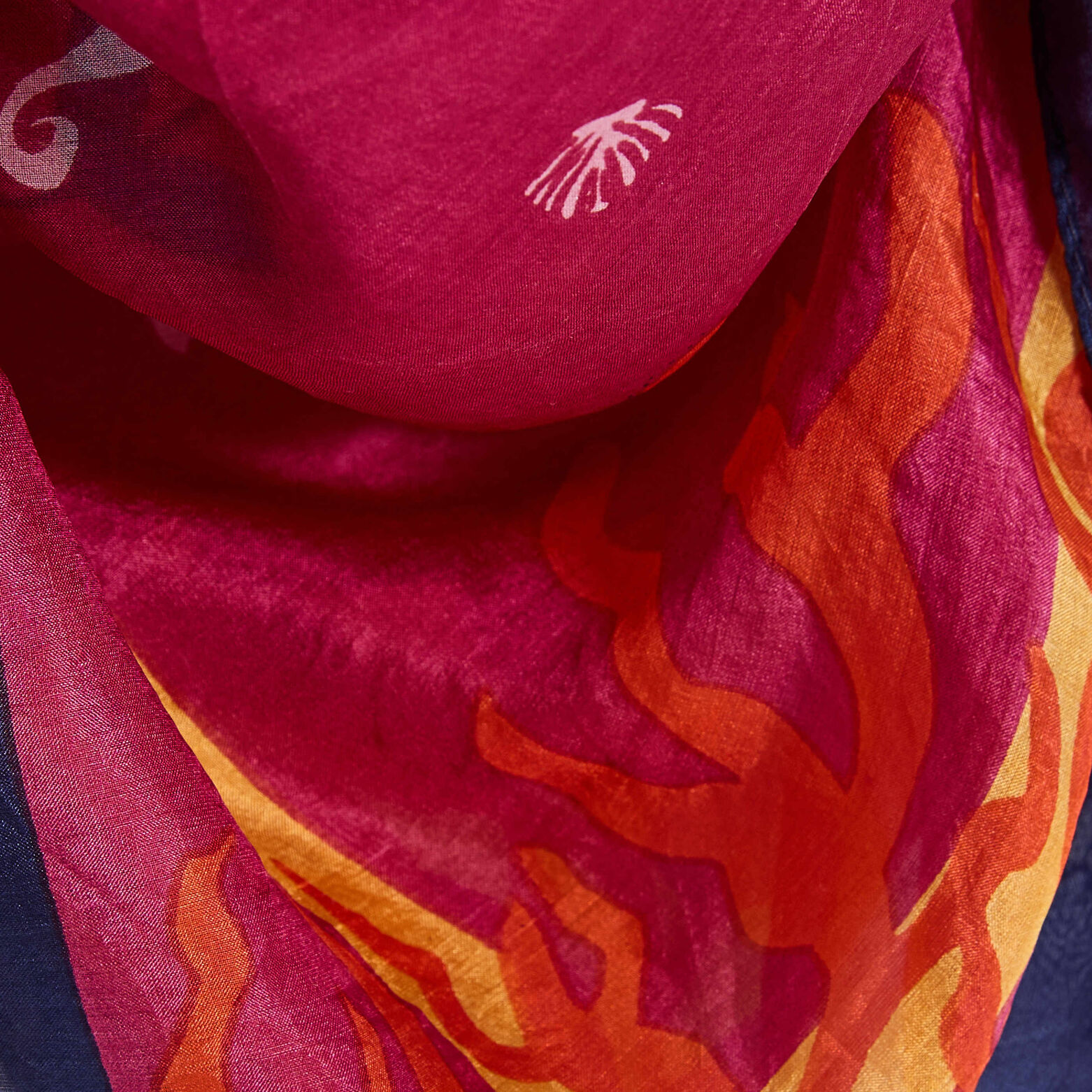 Foulard carré en soie femme