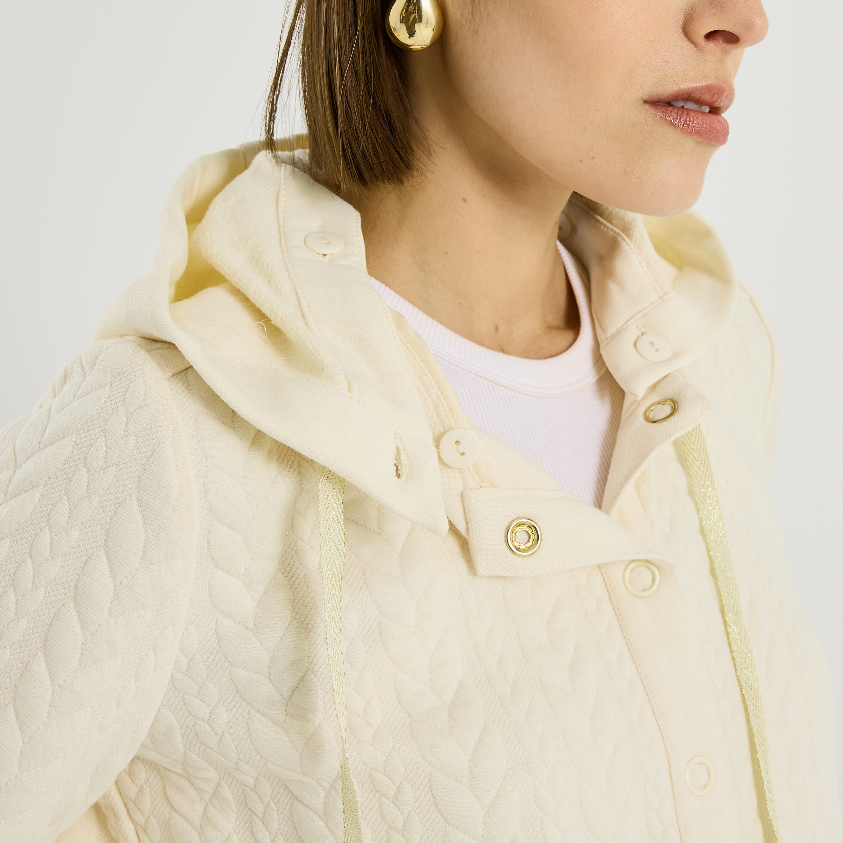 Bomber matelass&eacute; capuche amovible femme