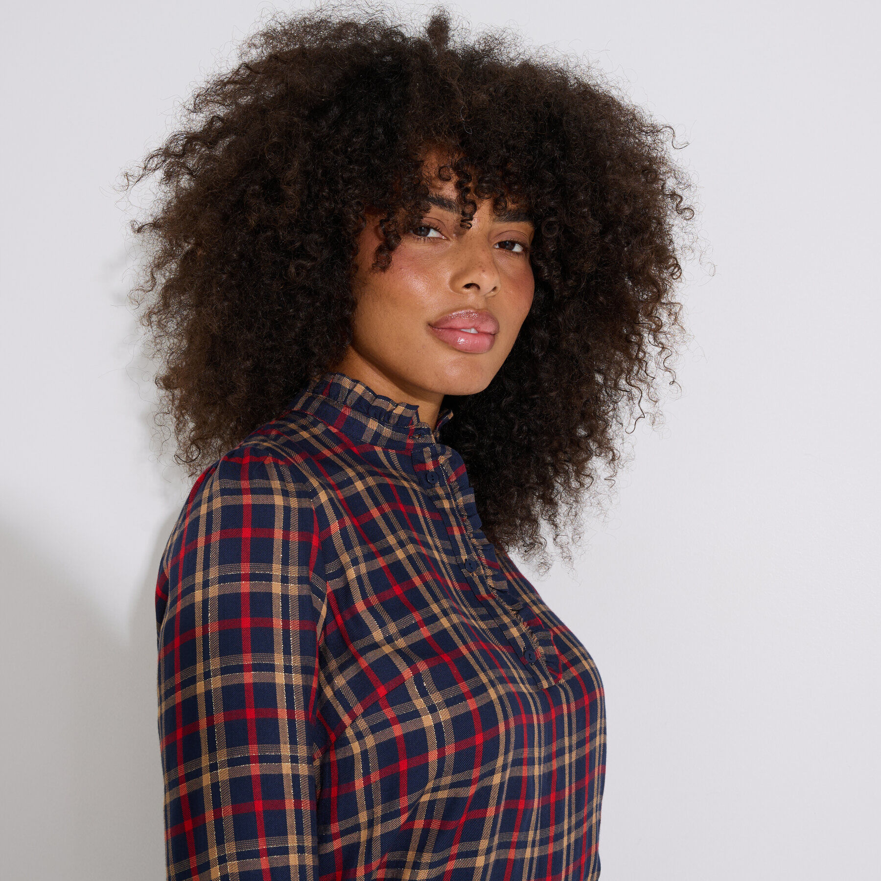 Blouse &agrave; carreaux col montant femme