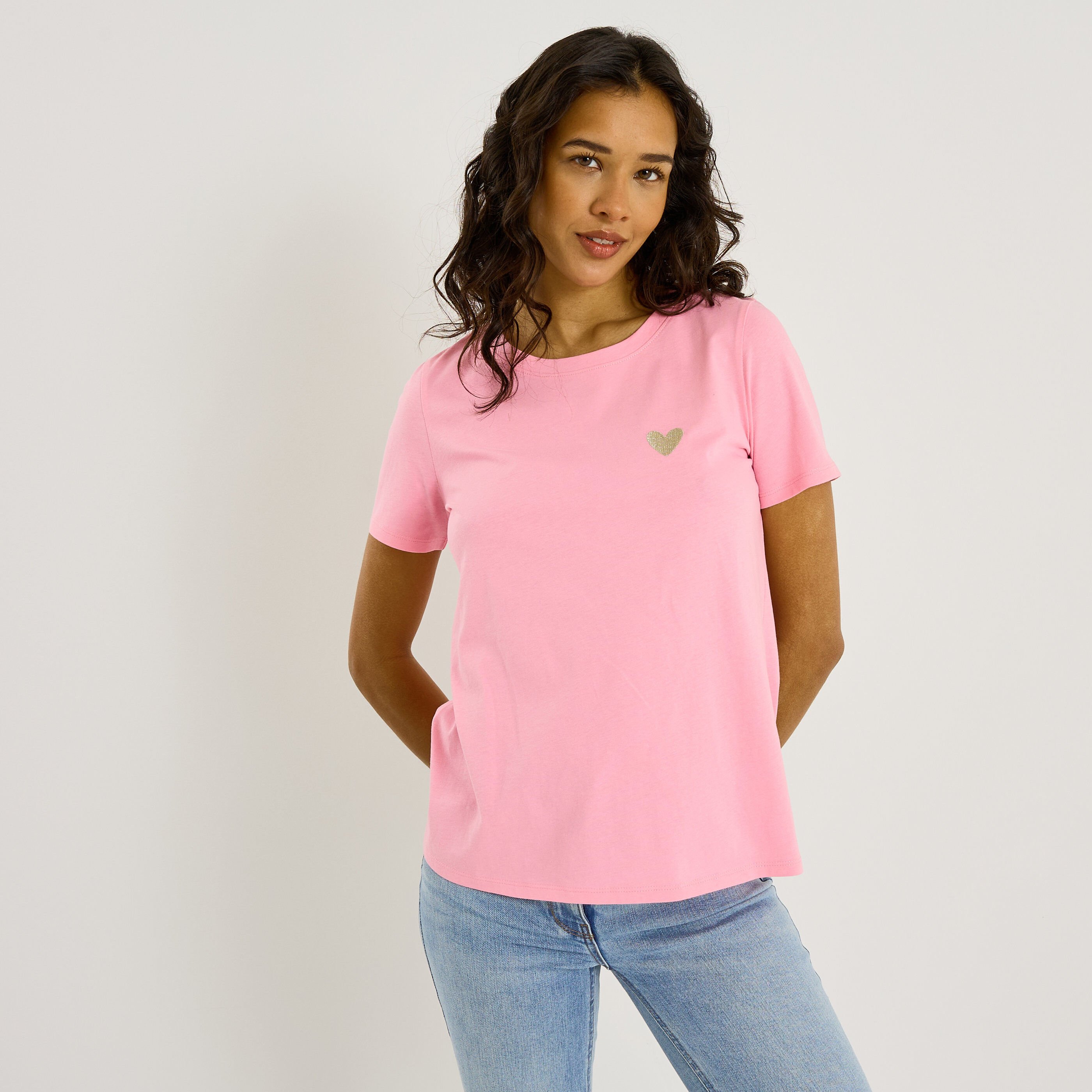 T-shirt col rond c&oelig;ur brod&eacute; femme