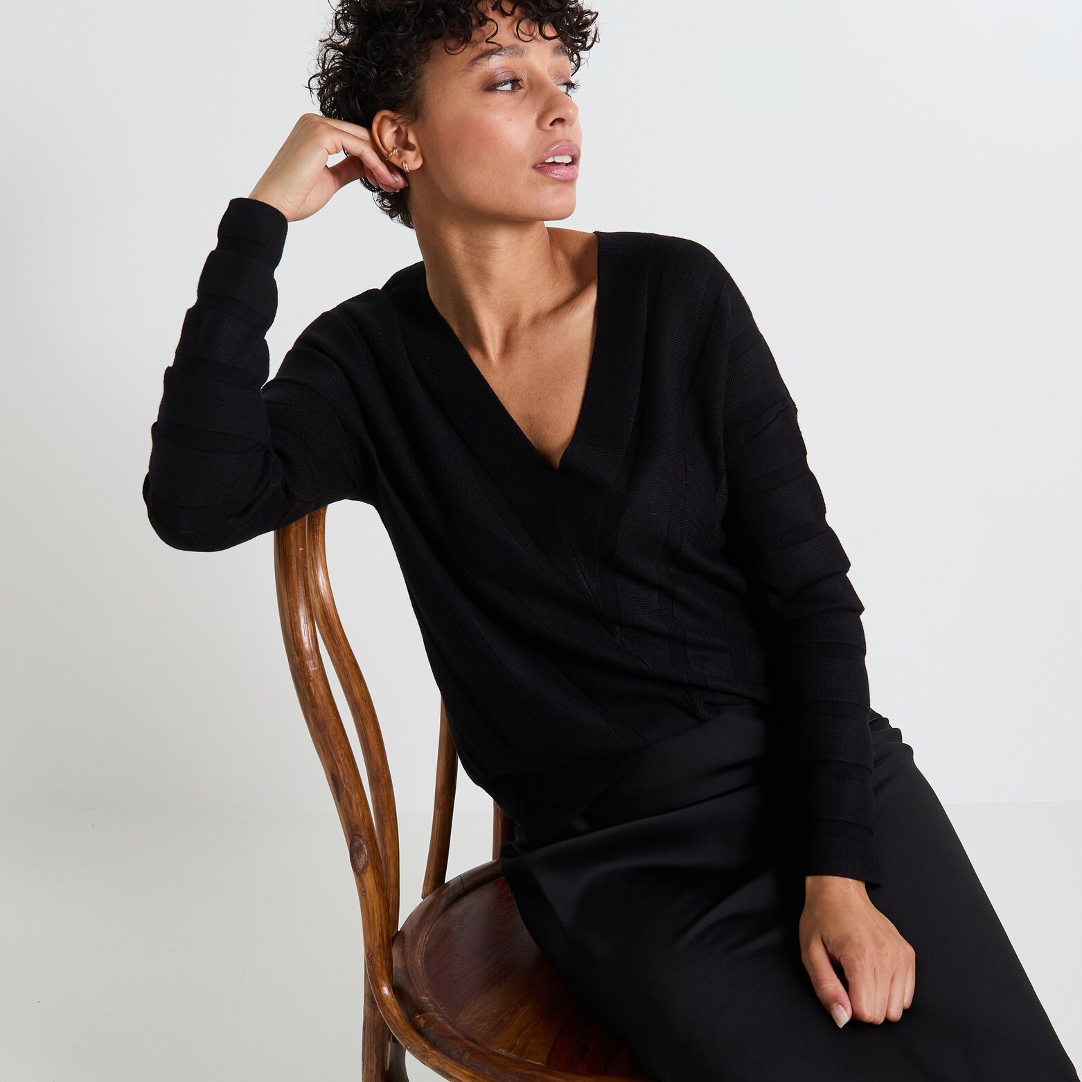 Pull col V femme