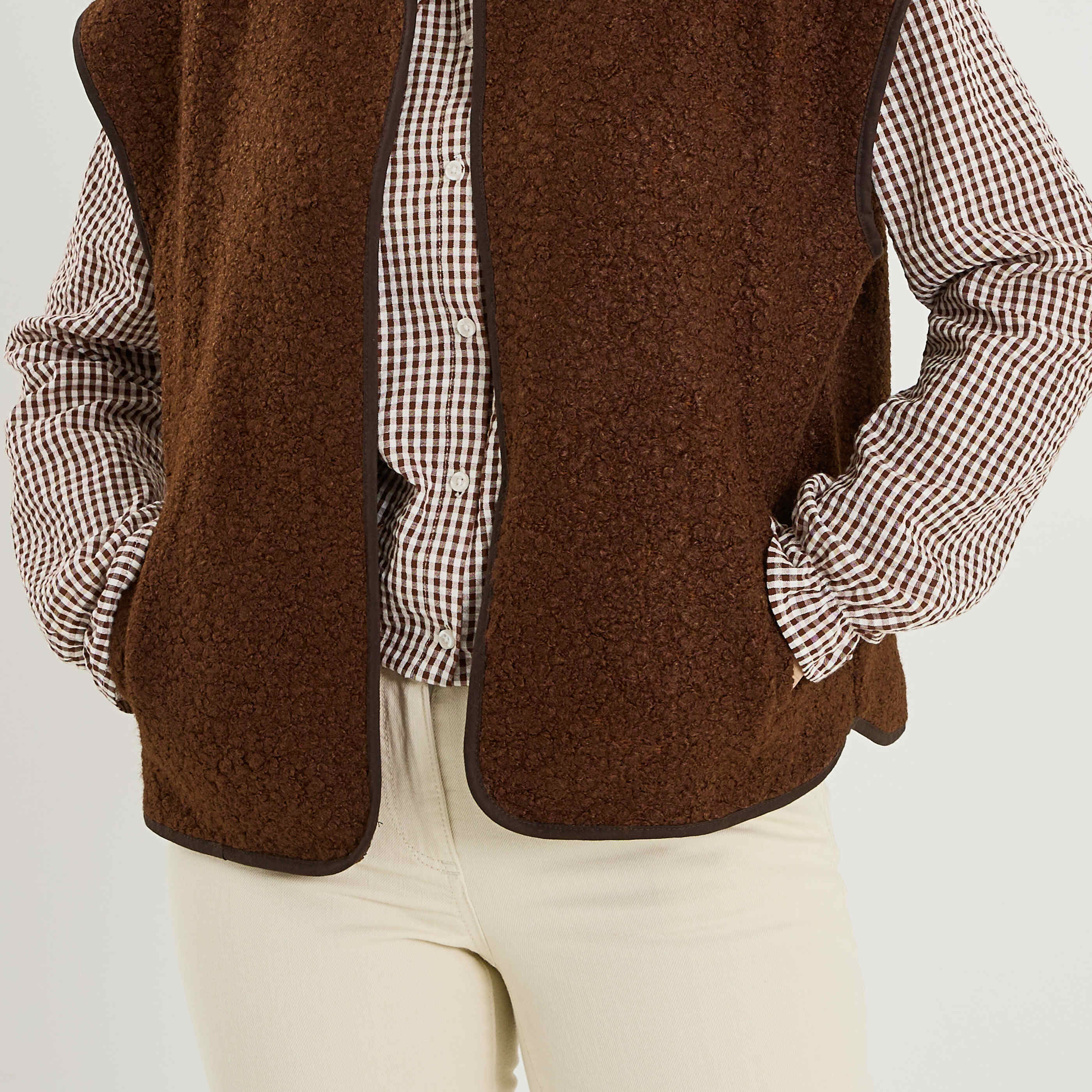 Gilet sans manches en bouclette femme 