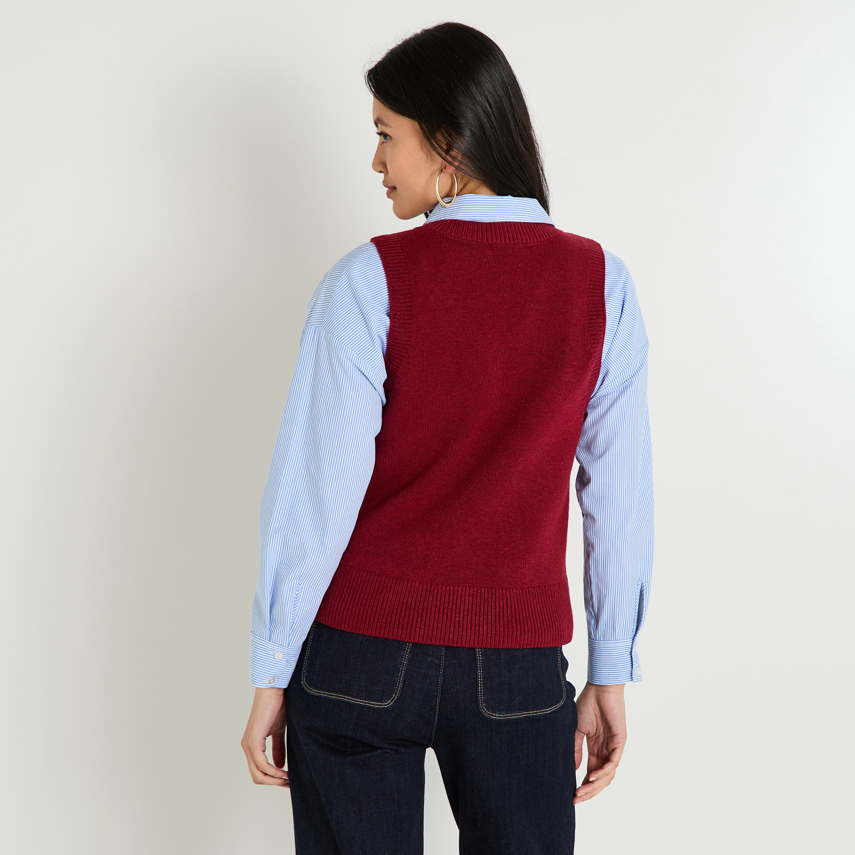 Pull sans manches &agrave; col V femme