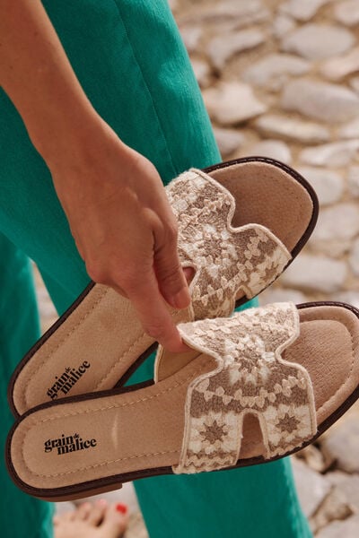 Mules plates femme