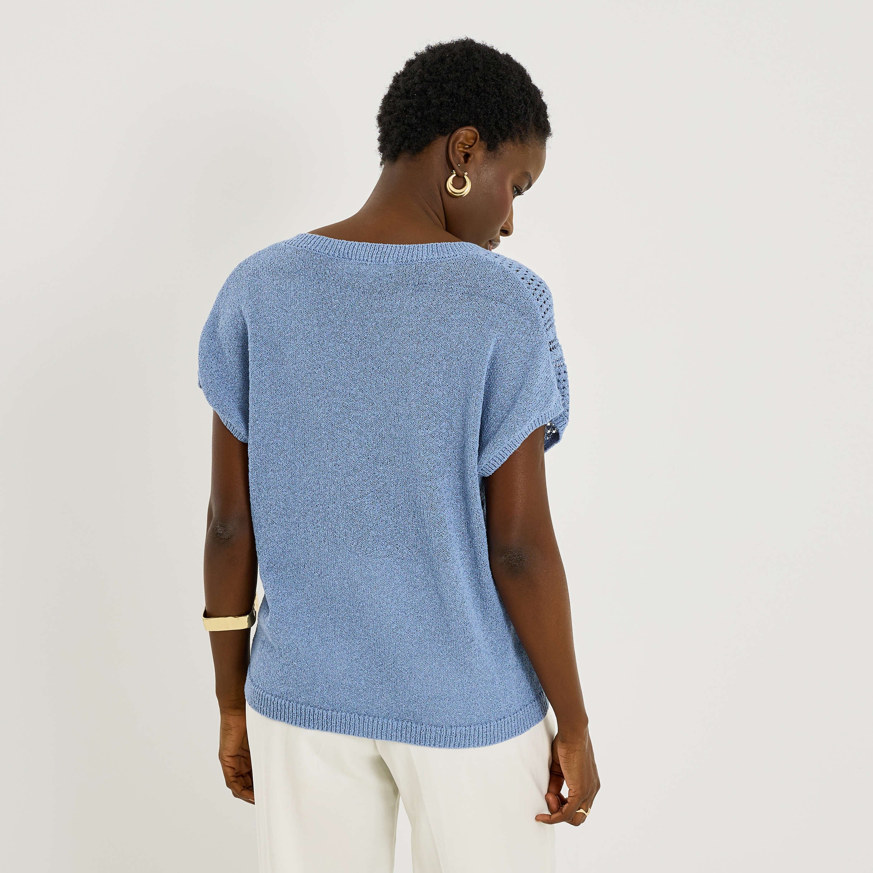 Pull col V manches courtes femme