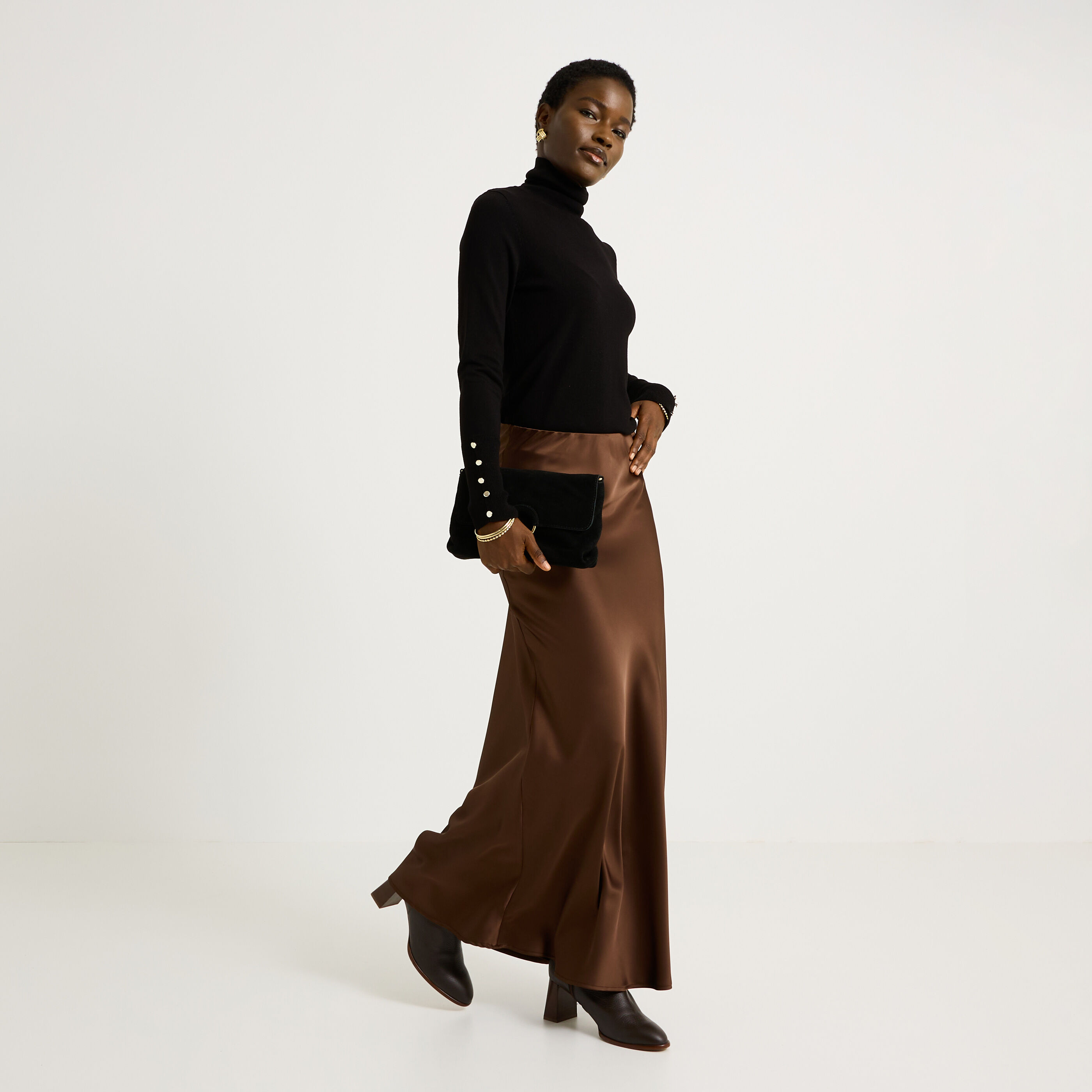 Jupe longue satin&eacute;e forme &eacute;vas&eacute;e