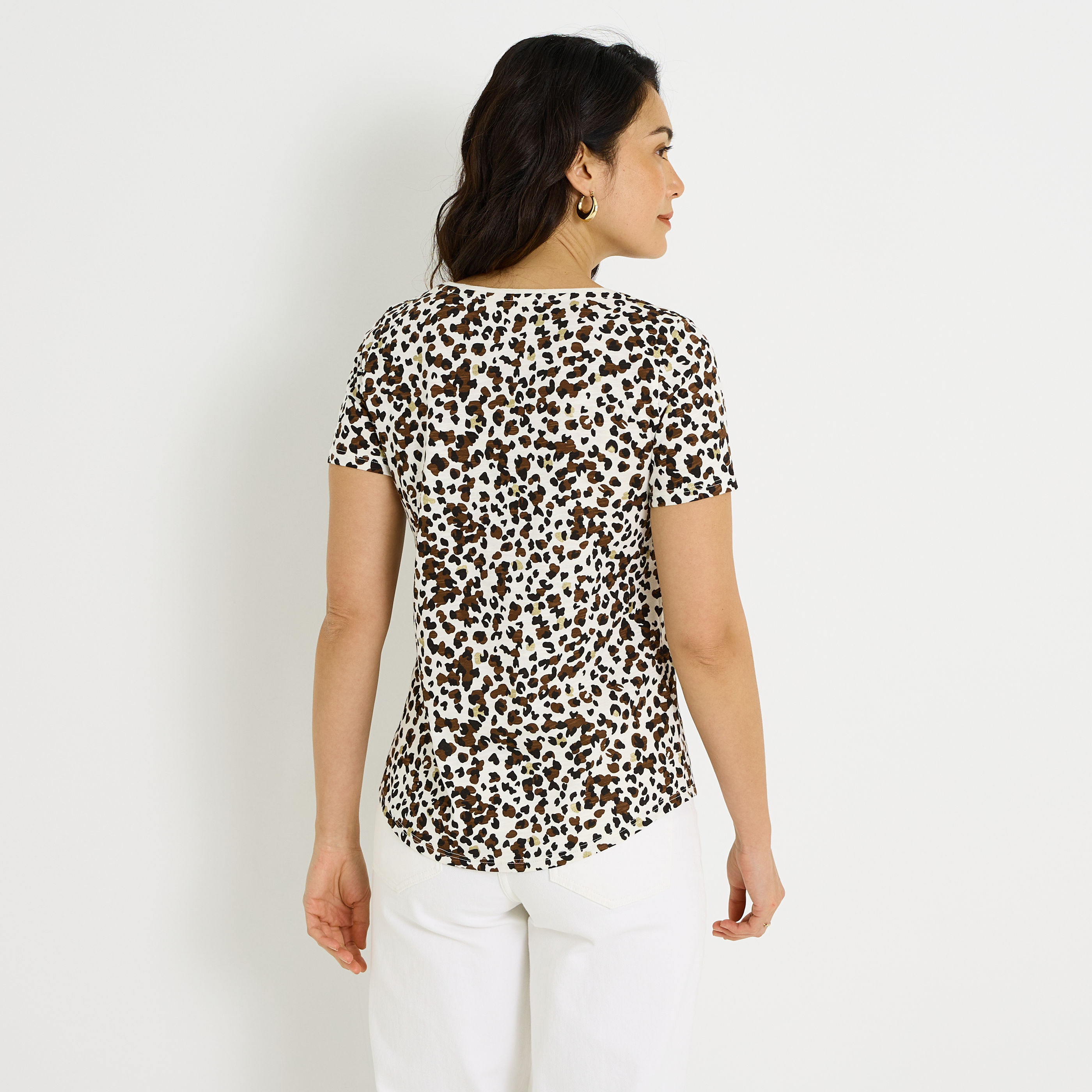 T-shirt col V imprim&eacute; femme