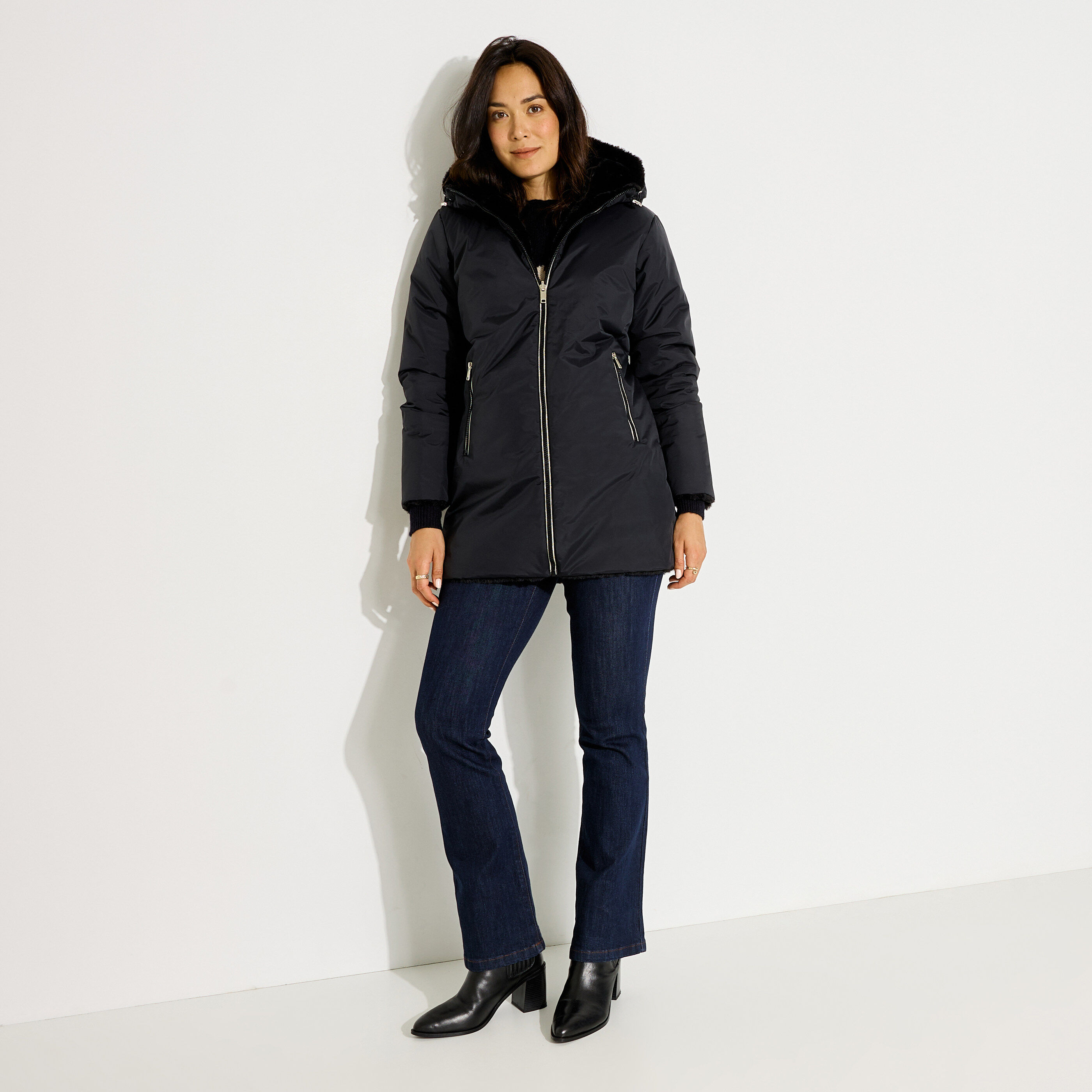 Manteau d'hiver mi-long &agrave; capuche femme