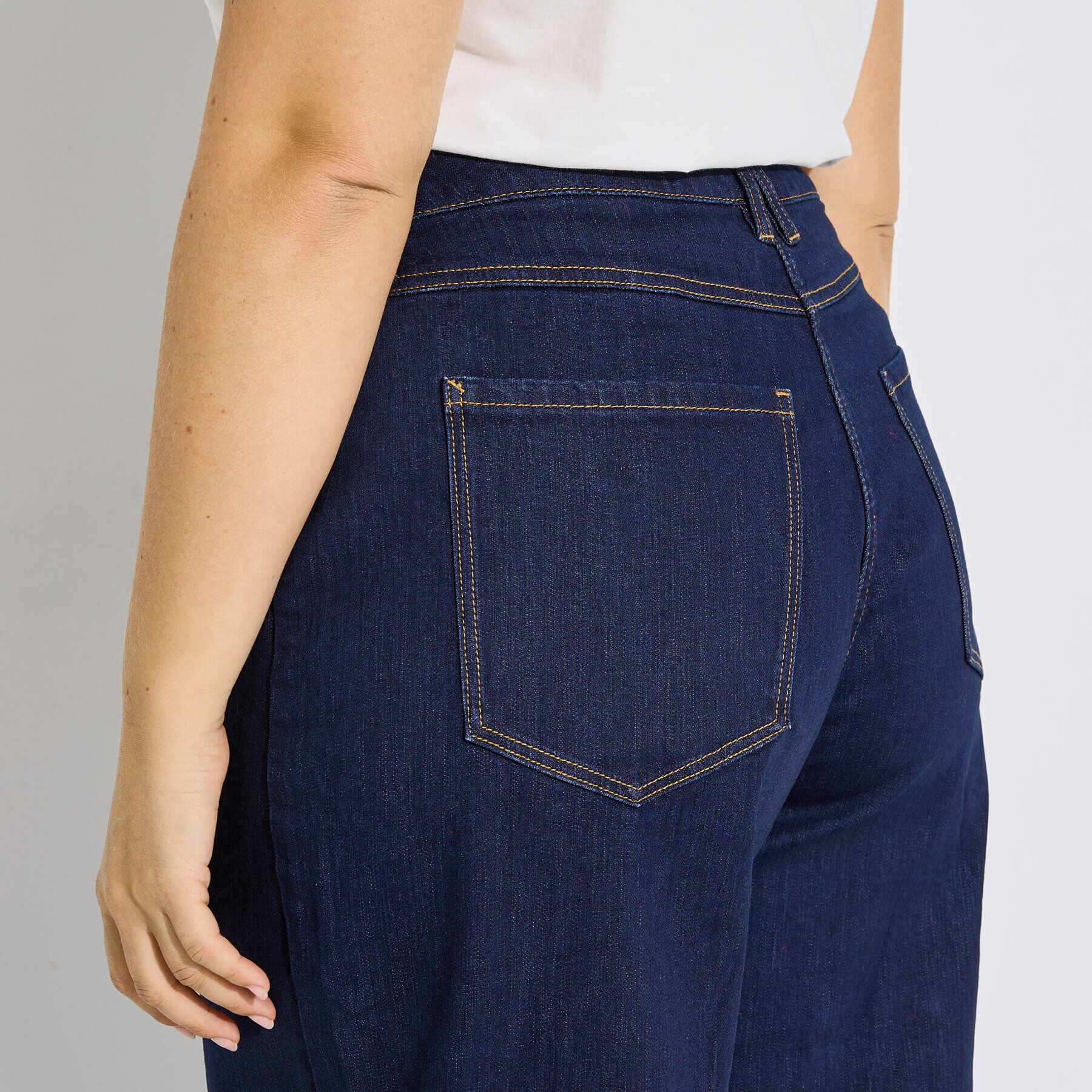 Jean barrel raccourci BERLIN BL02 femme