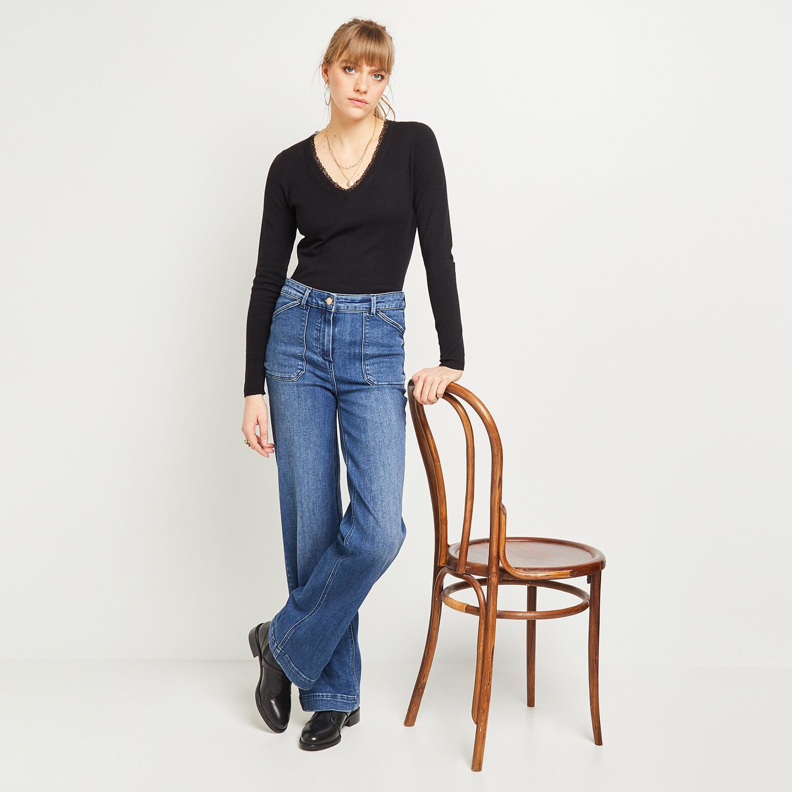 Pull col V noir femme