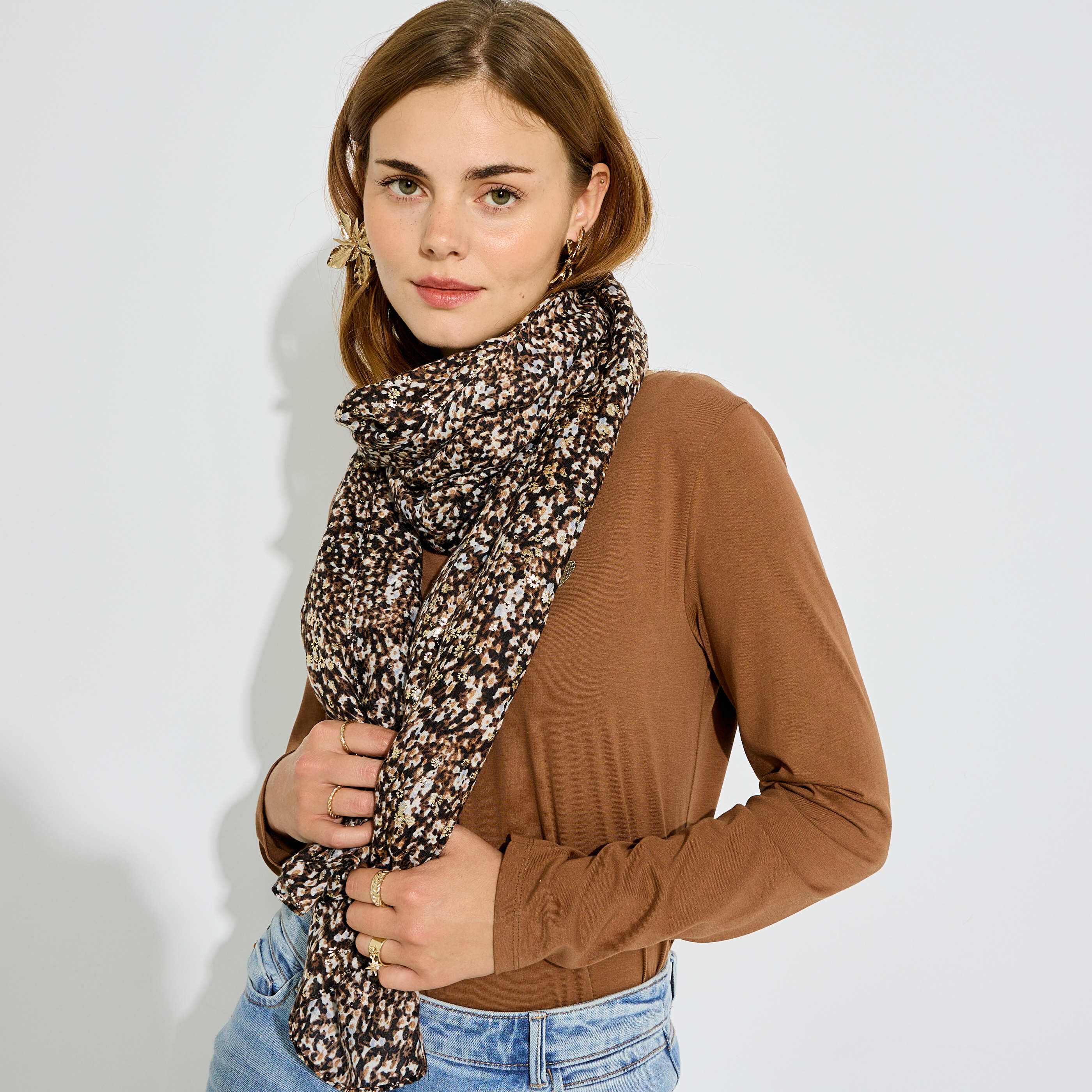&Eacute;tole motif animal et fleurs femme