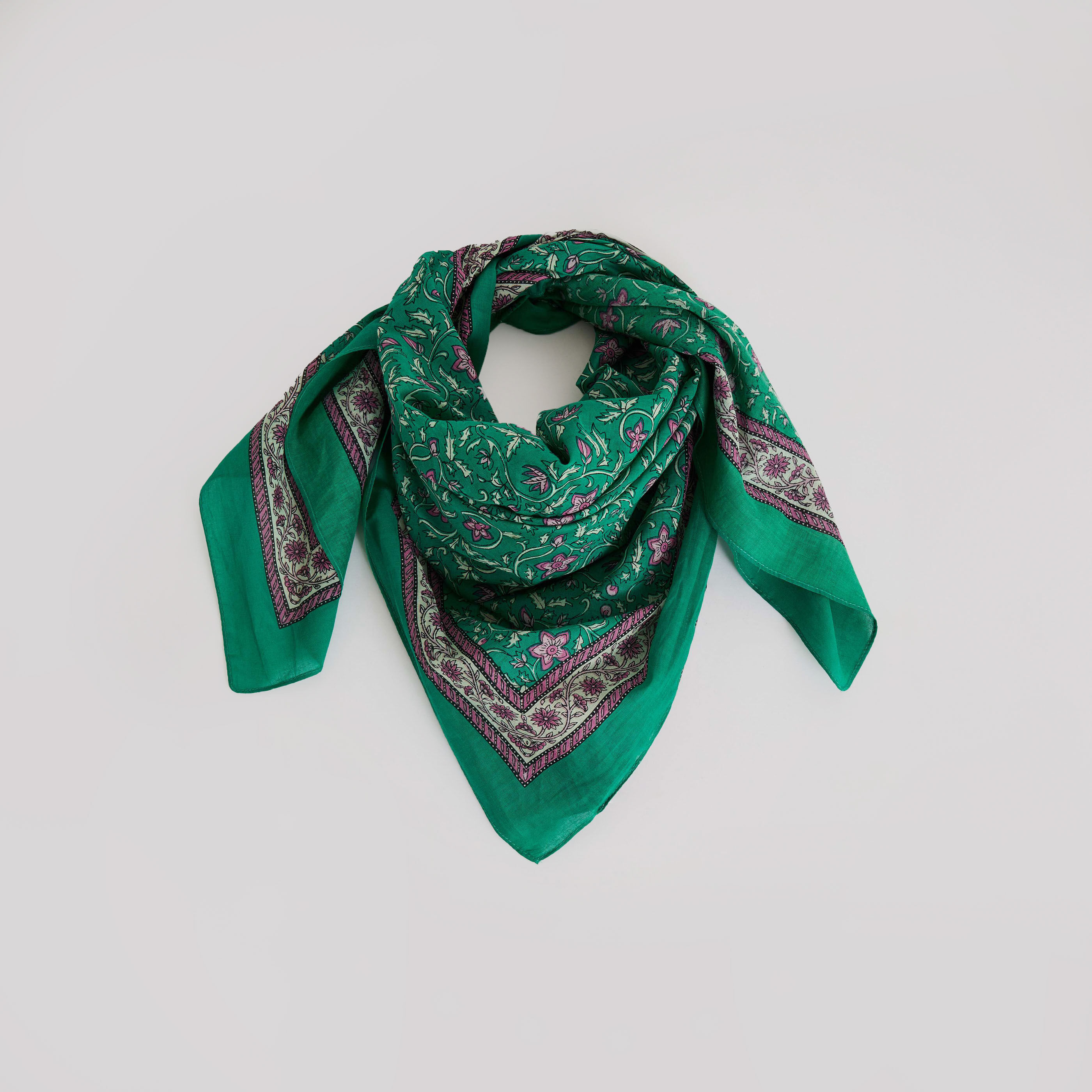 Etole l&eacute;g&egrave;re femme