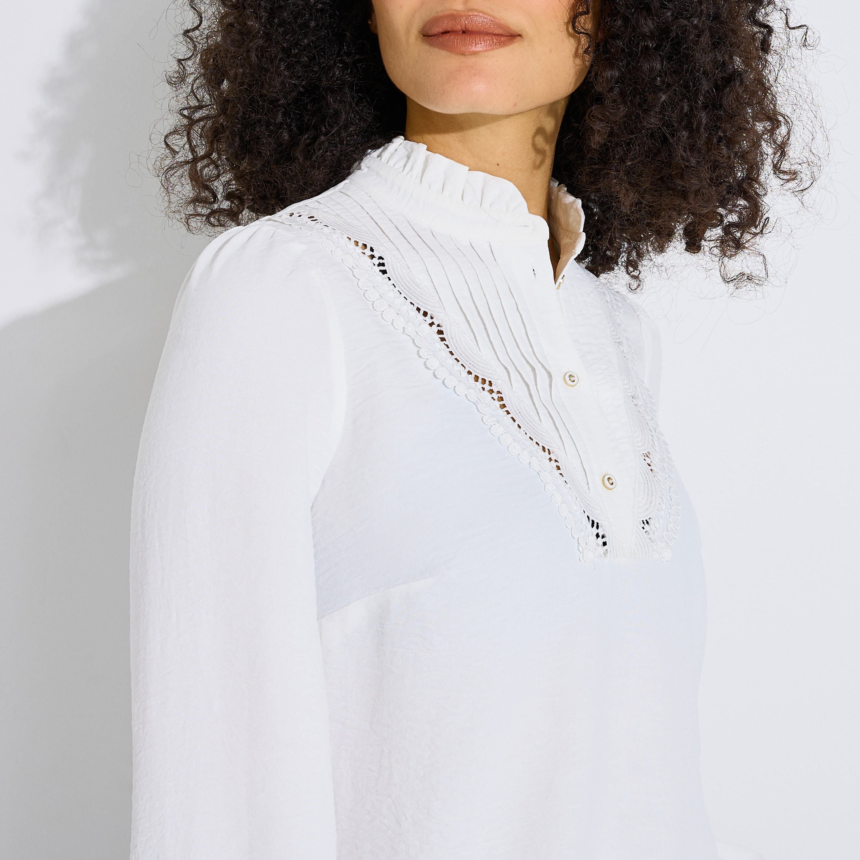 Blouse col montant pliss&eacute; femme