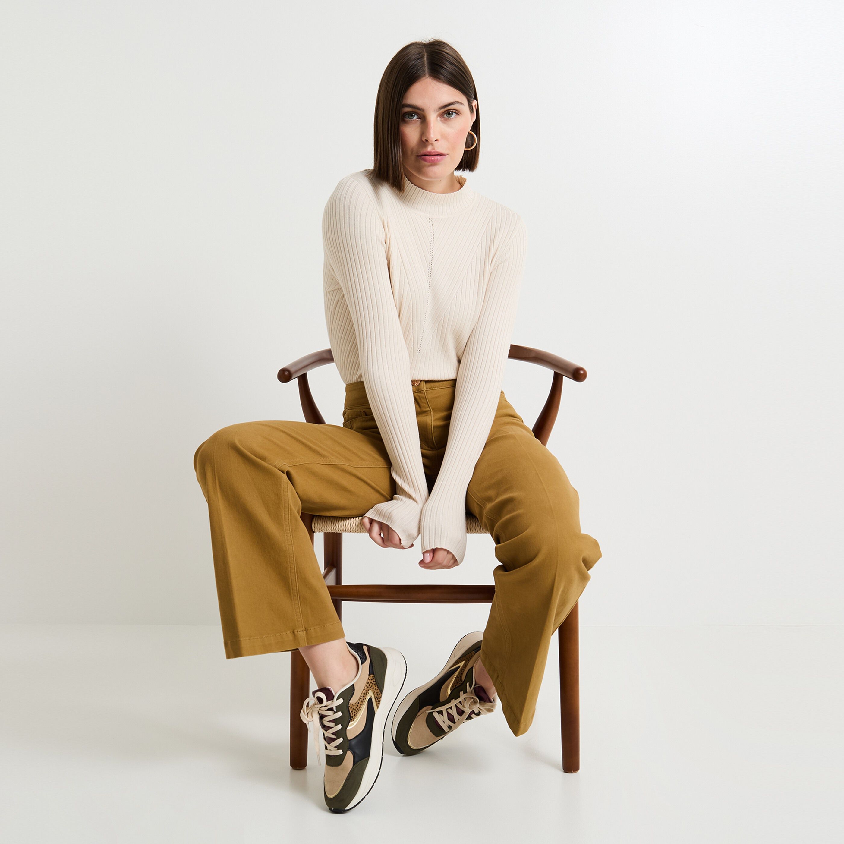 Pull col montant femme