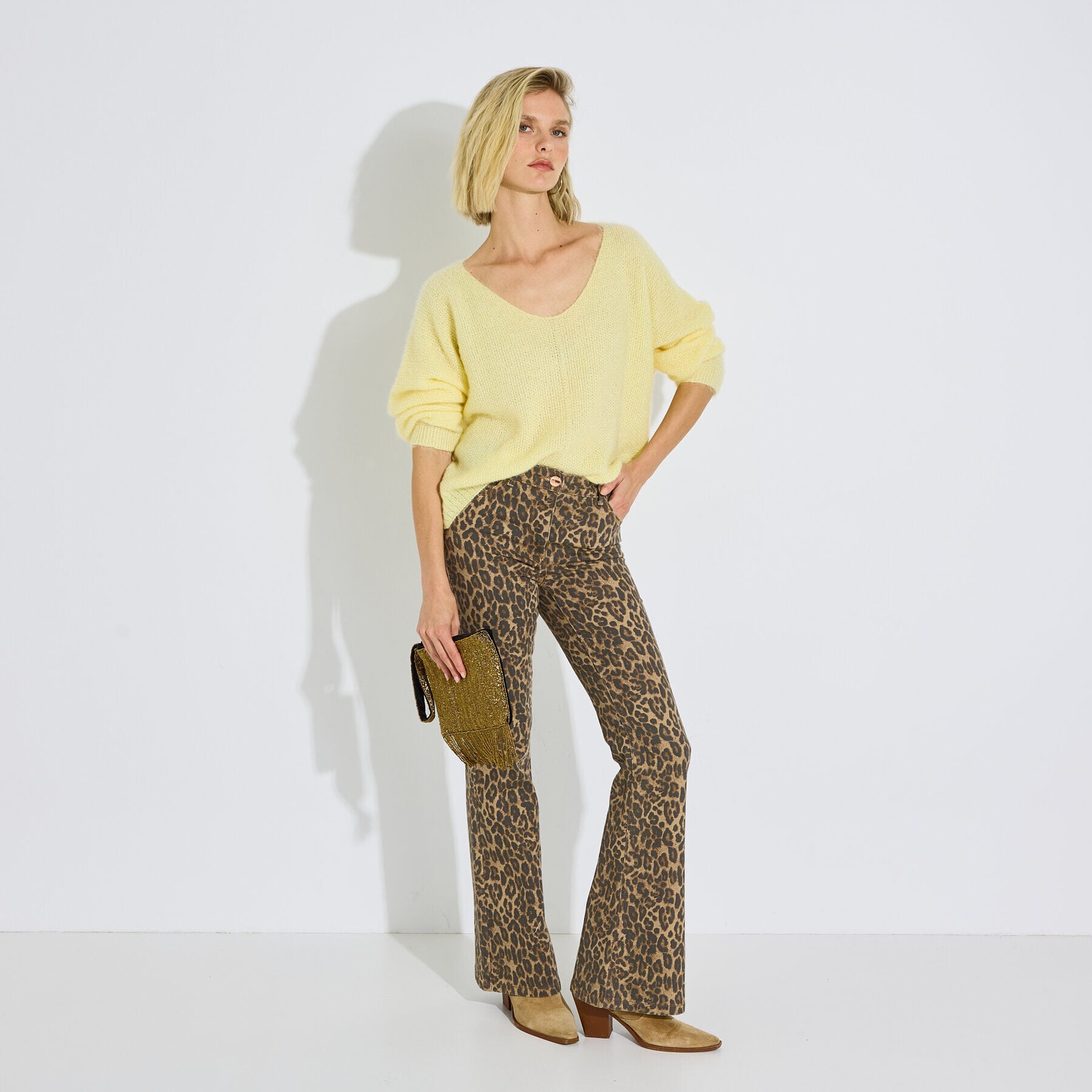Pull Col V en maille femme