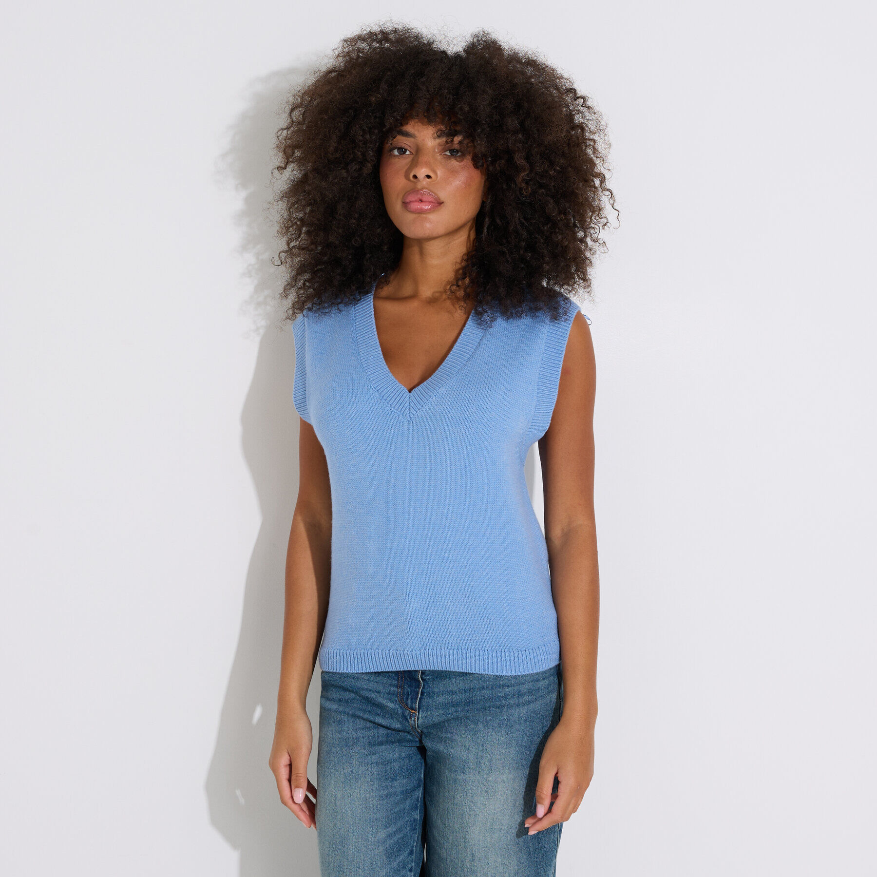 Pull sans manches col V femme
