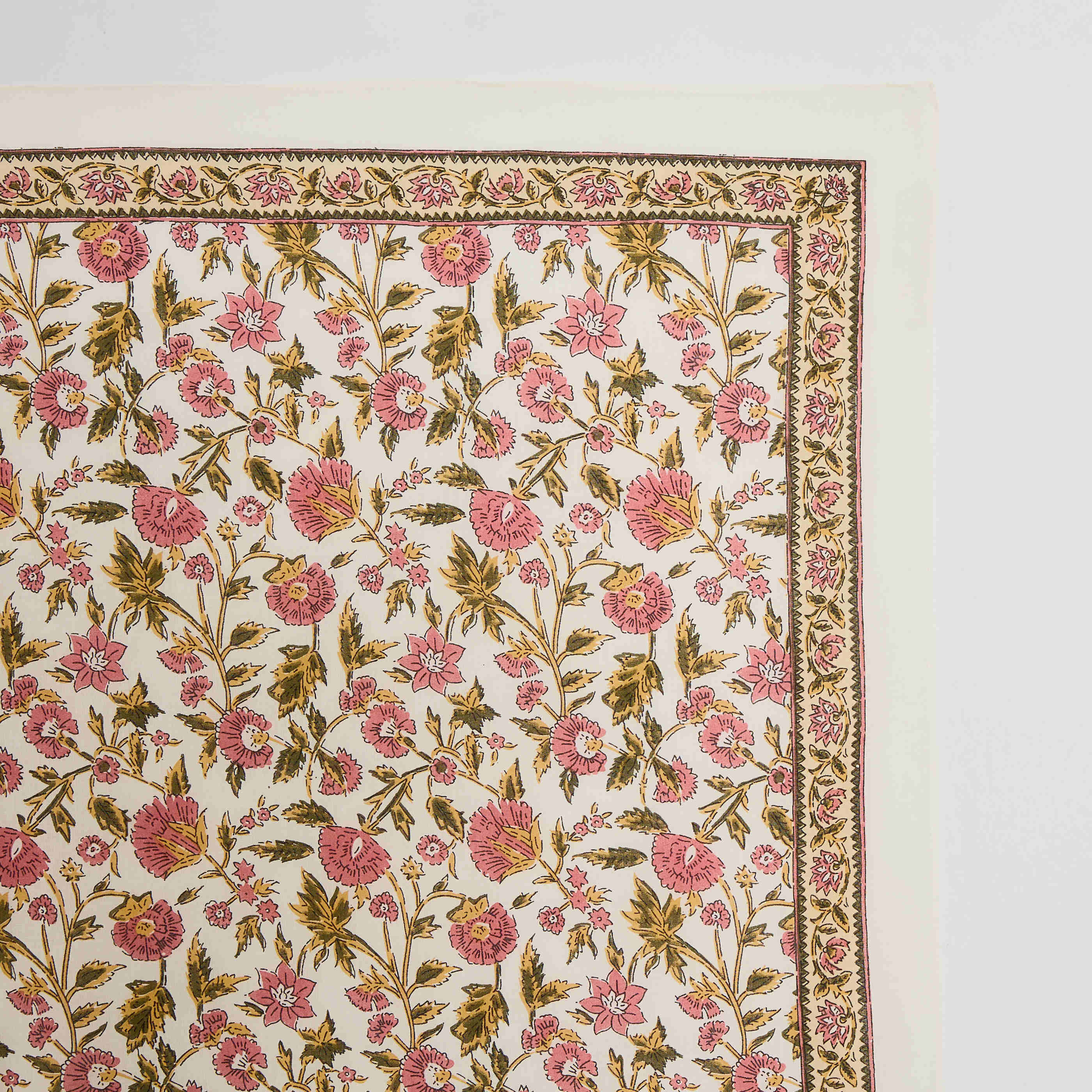 Foulard carr&eacute; imprim&eacute; floral femme