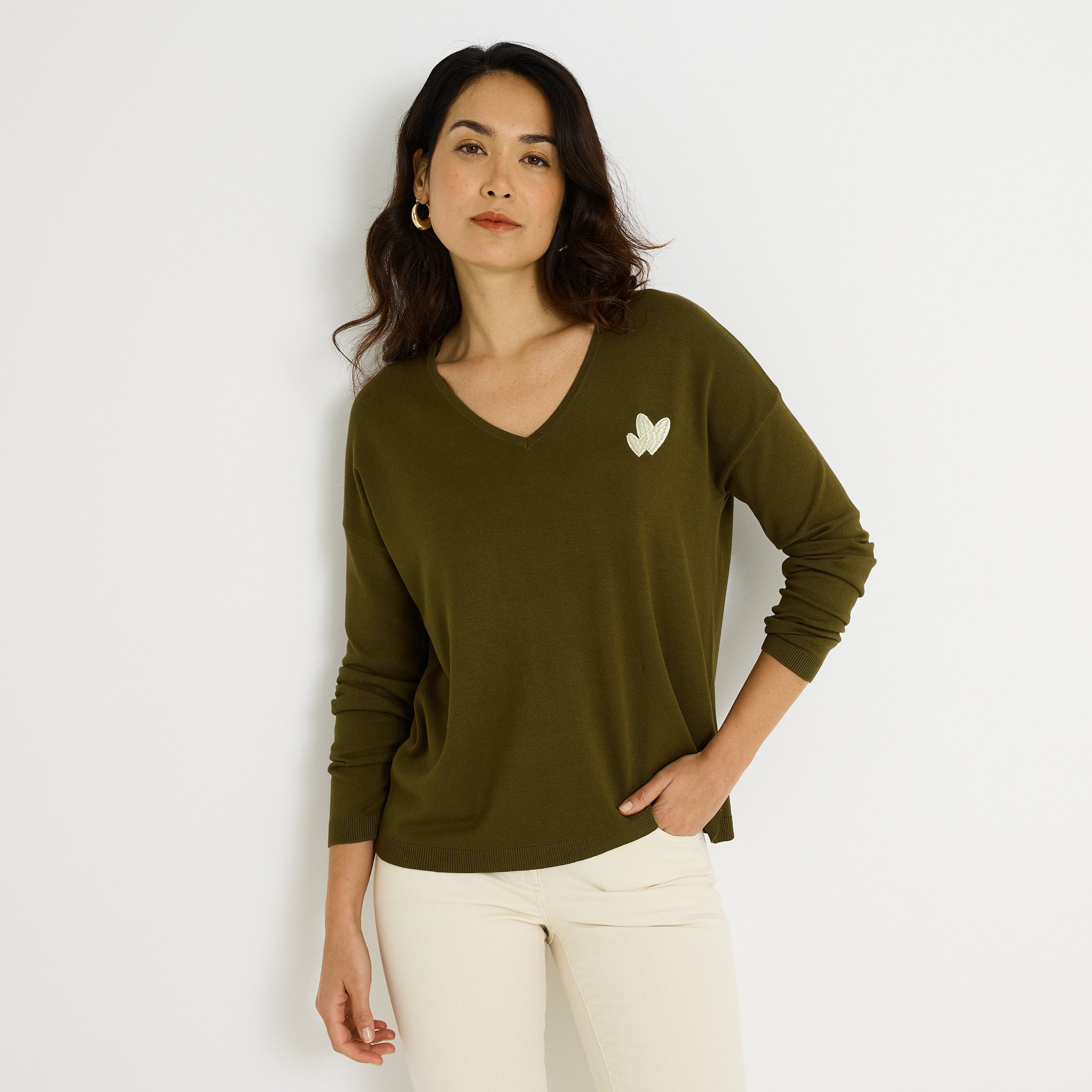 Pull loose c&oelig;urs brod&eacute;s femme