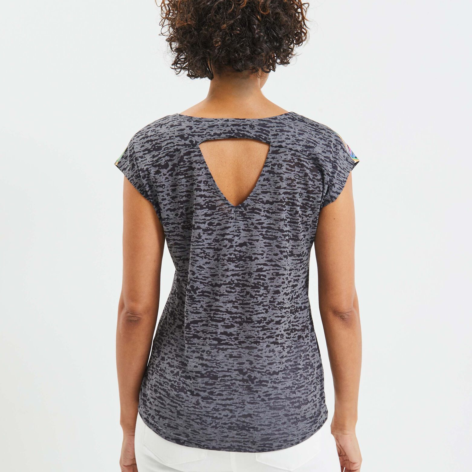 T-shirt fleuri femme
