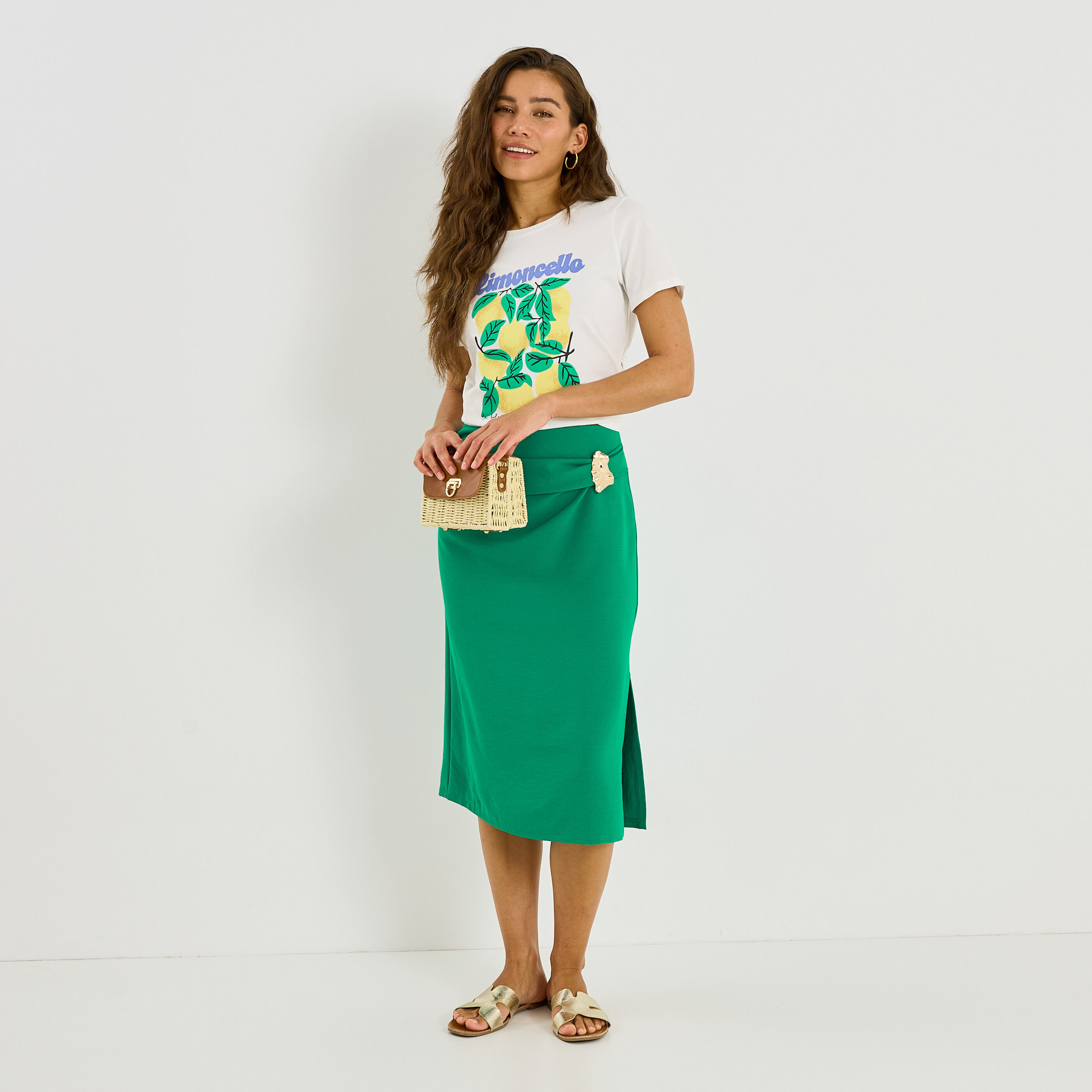 Jupe mi-longue d&eacute;tail bijou 