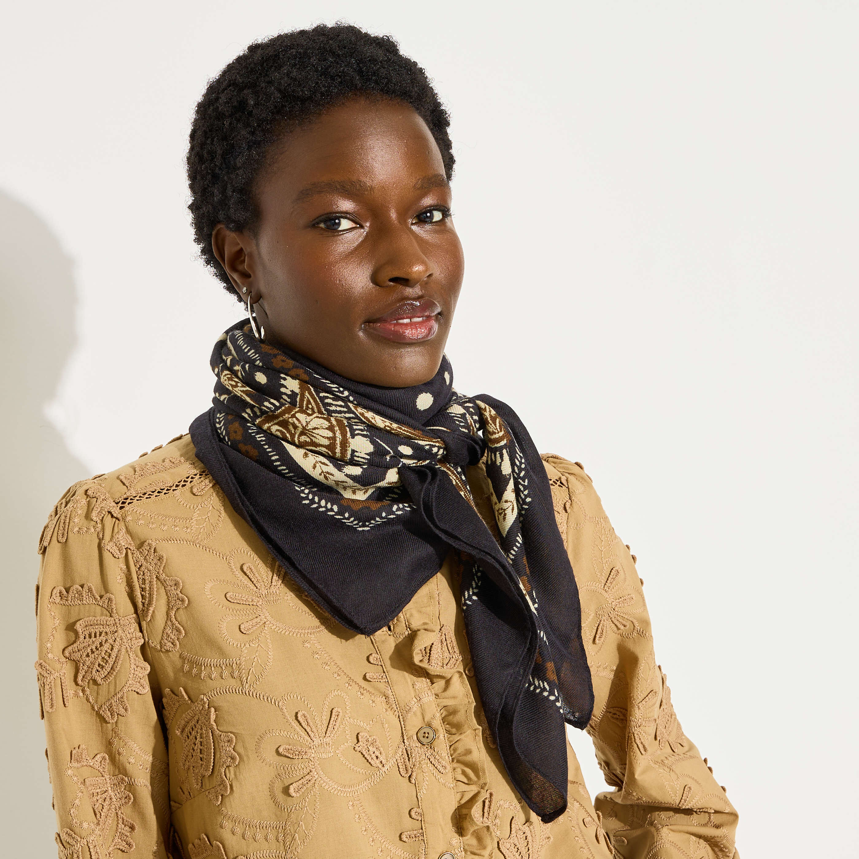 Foulard carr&eacute; imprim&eacute; cachemire femme