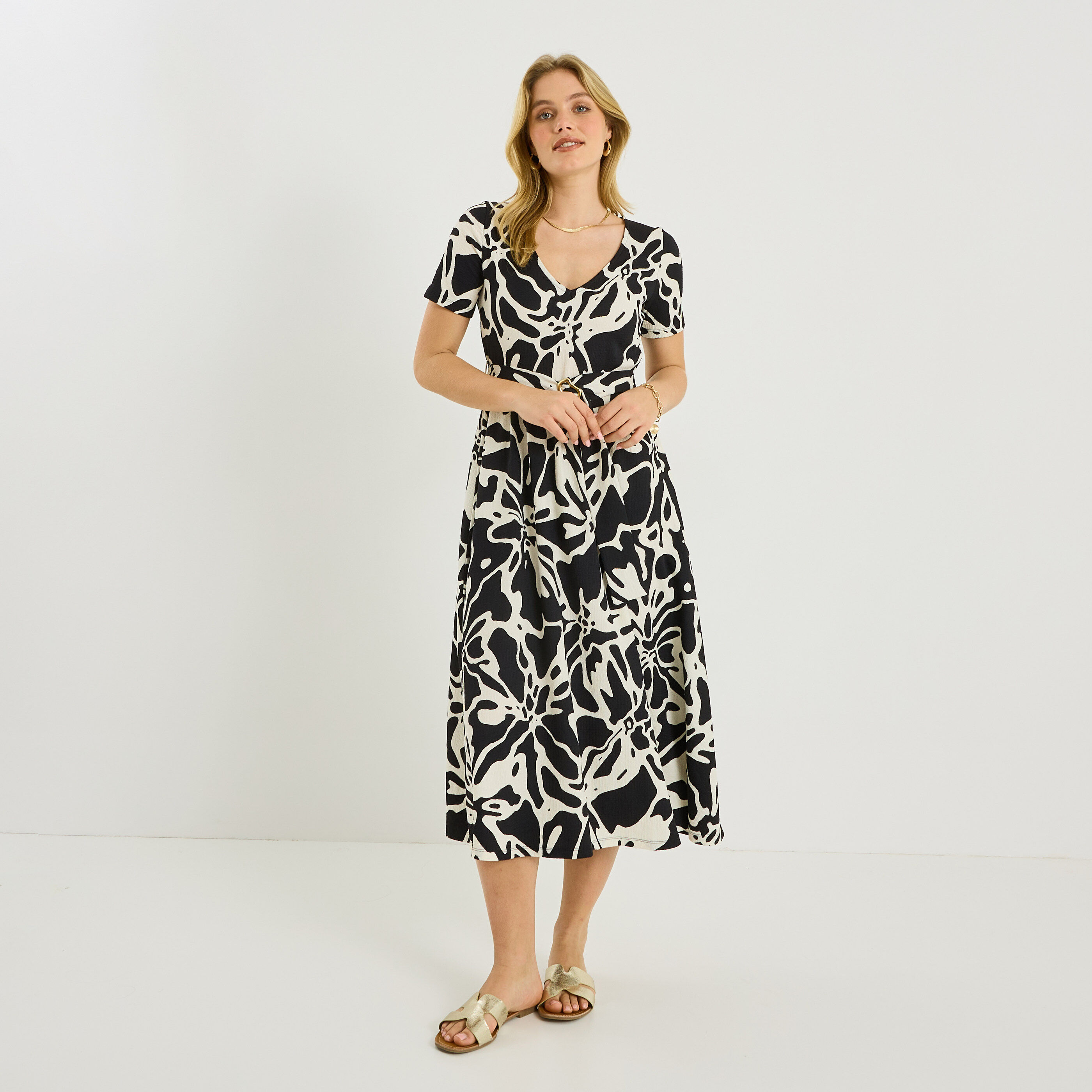 Robe longue &eacute;vas&eacute;e en maille imprim&eacute;e