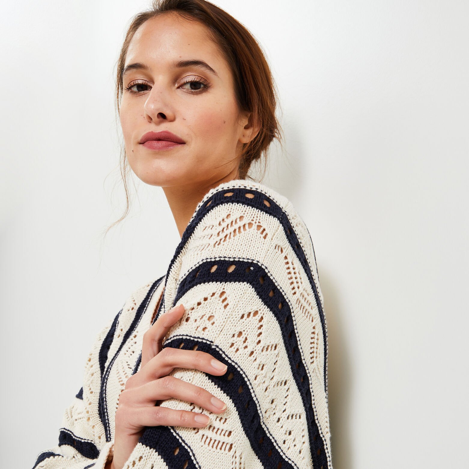 Pull col V femme