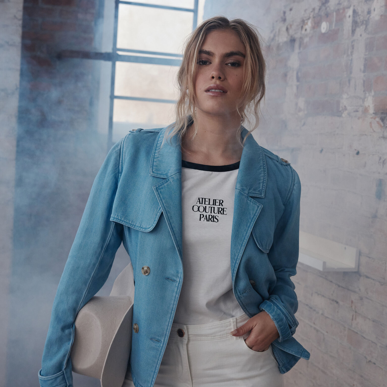 Trench court en denim femme