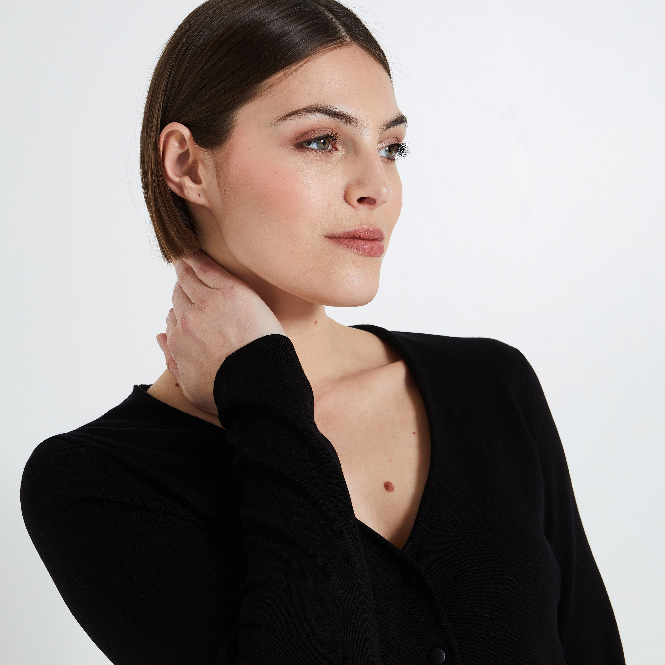 Gilet court boutonn&eacute; femme